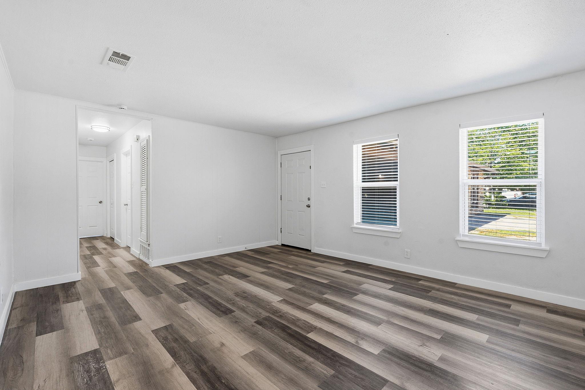 1911 Hearthside DR #A/B — photo 3
