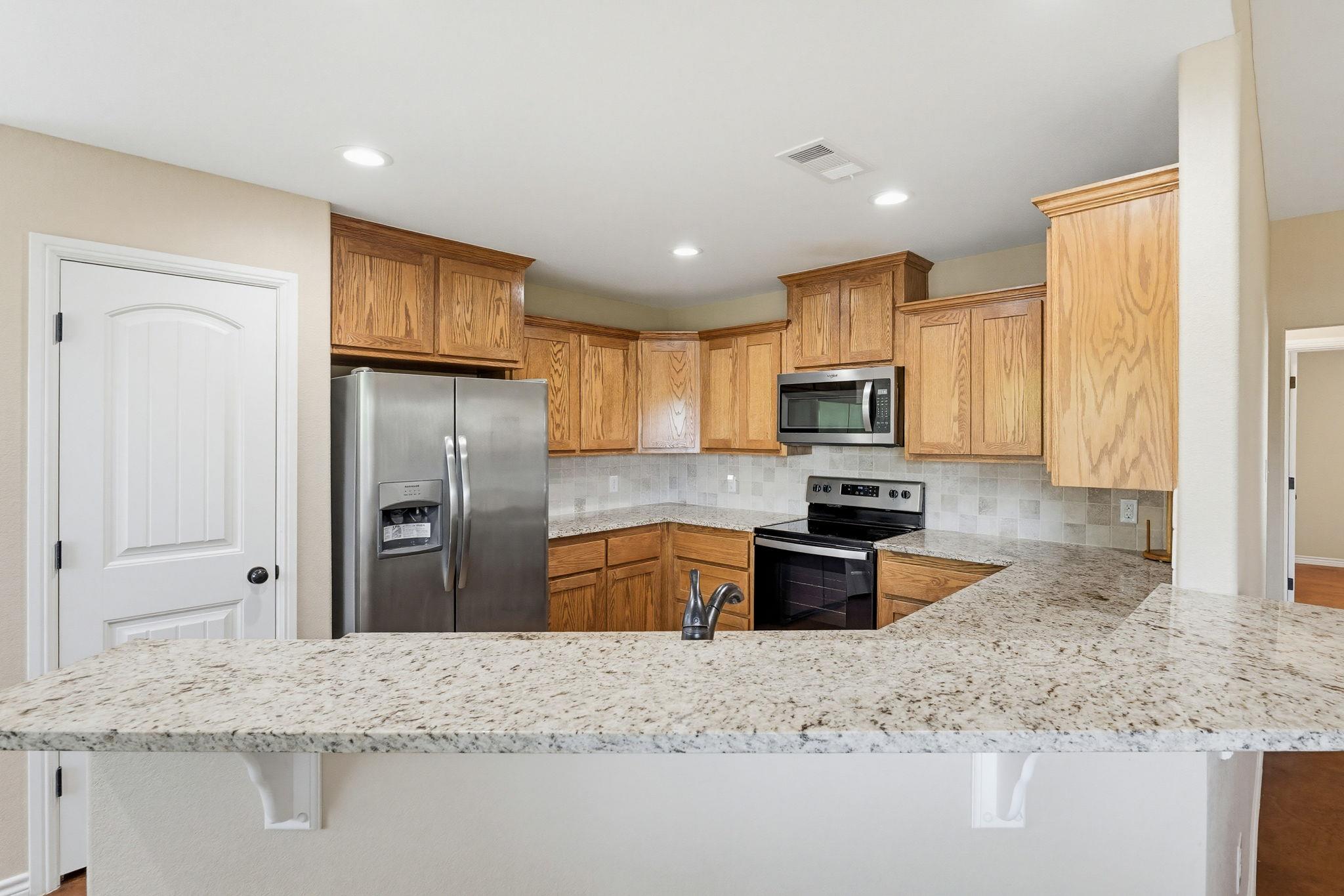 1124 Limestone DR — photo 4