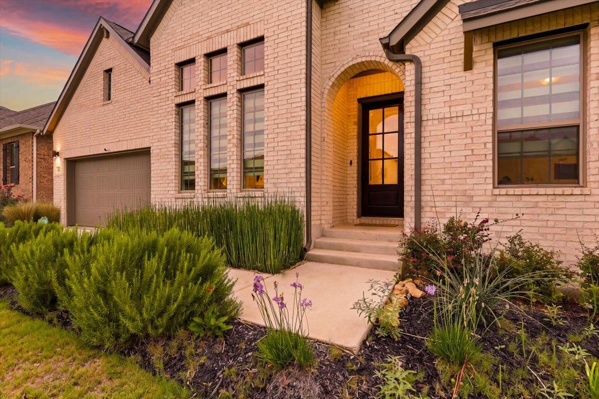 117 Peacevine LN — photo 3