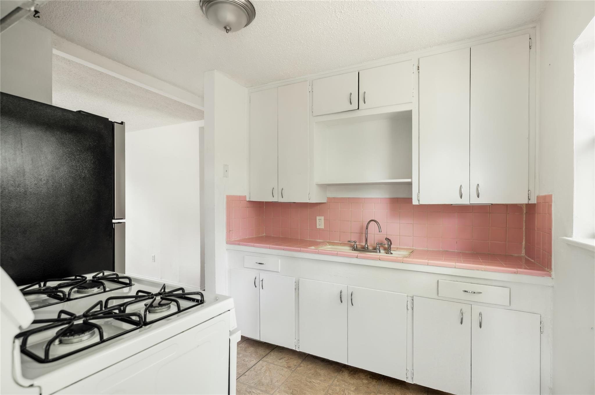 918 E 50th #B — photo 5
