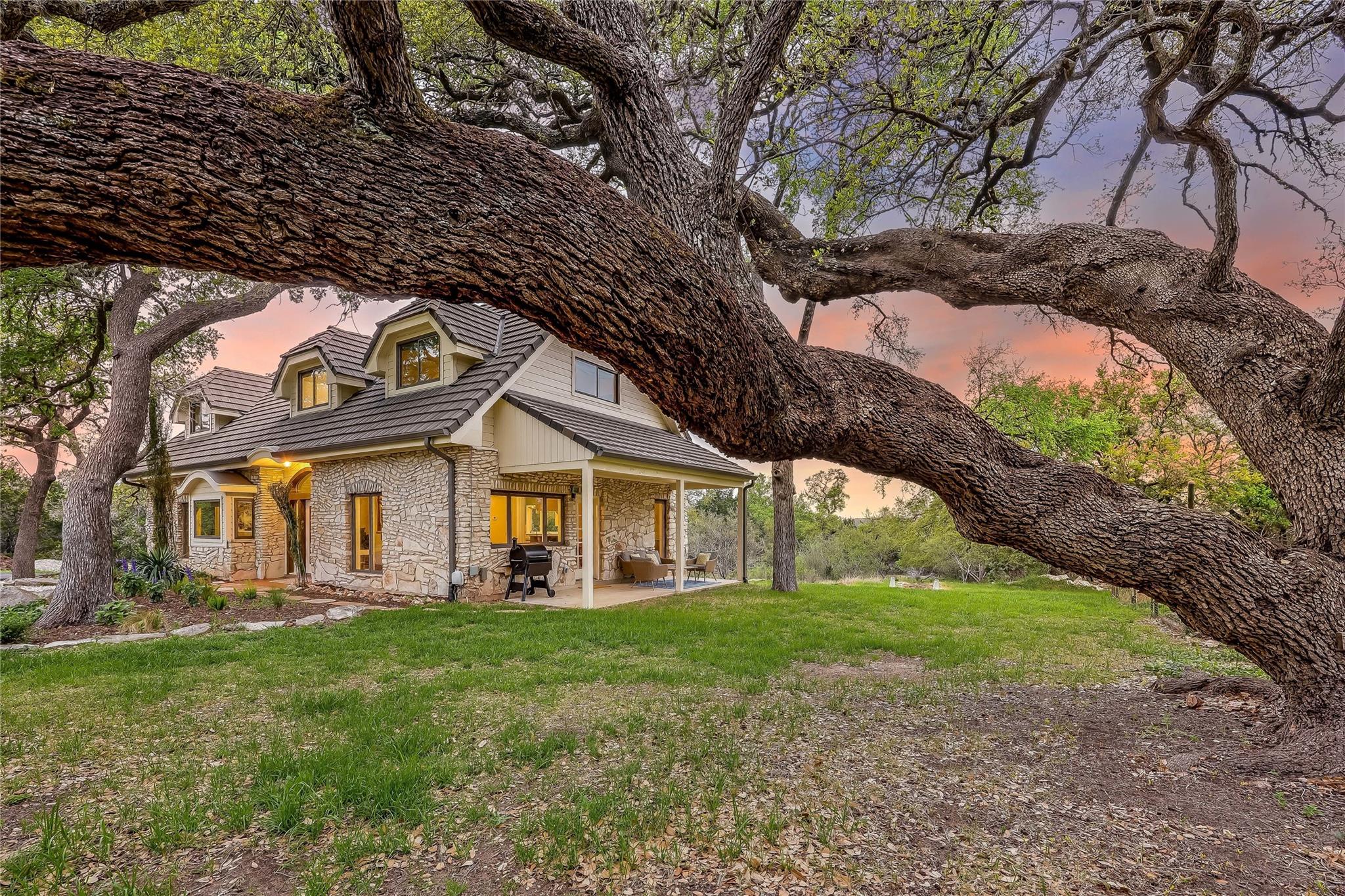 8004 Golden Oaks LN — photo 4
