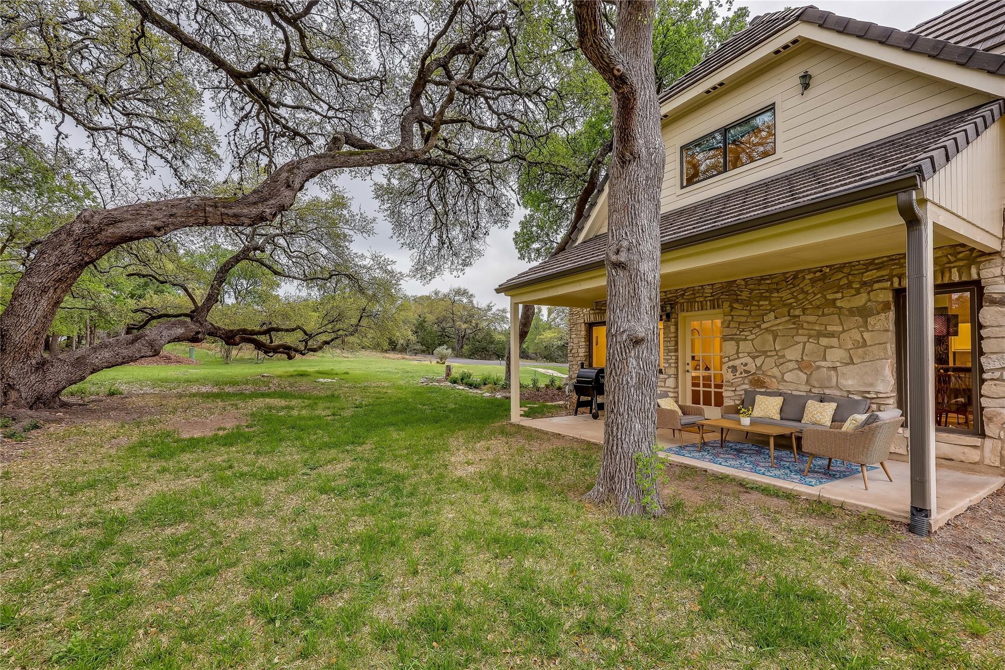 8004 Golden Oaks LN — photo 5