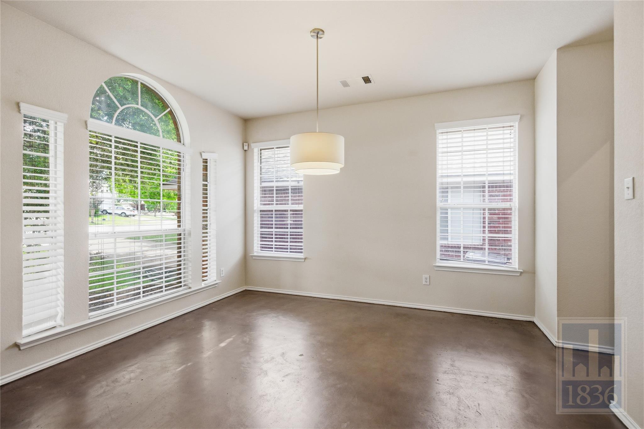 2217 Speidel DR — photo 3