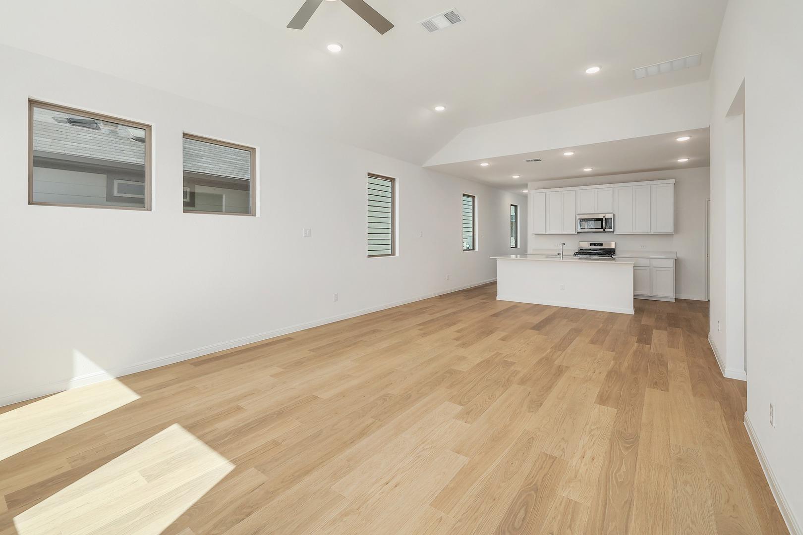 223 Hornet ST — photo 5