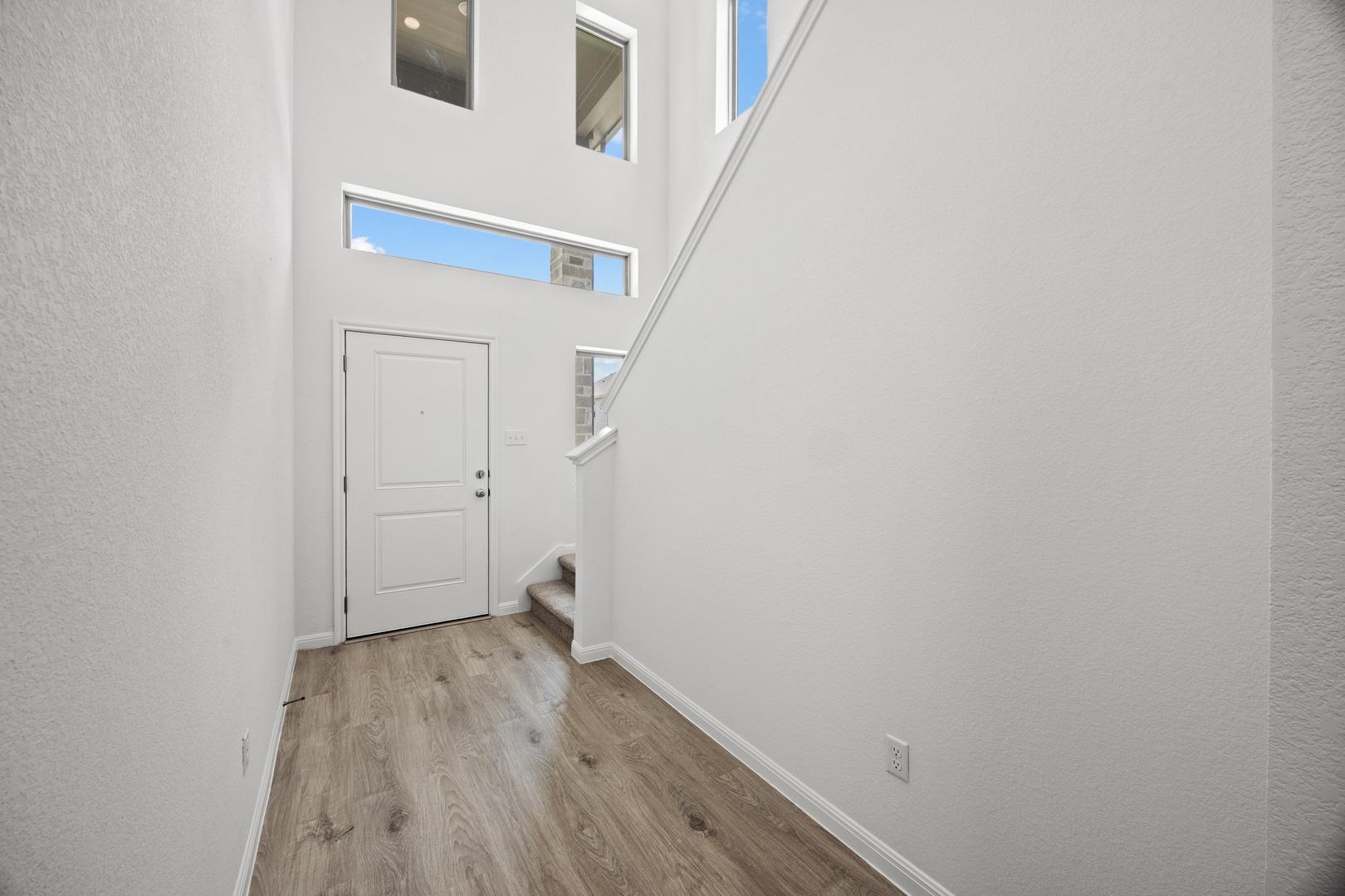 200 Hornet ST — photo 4
