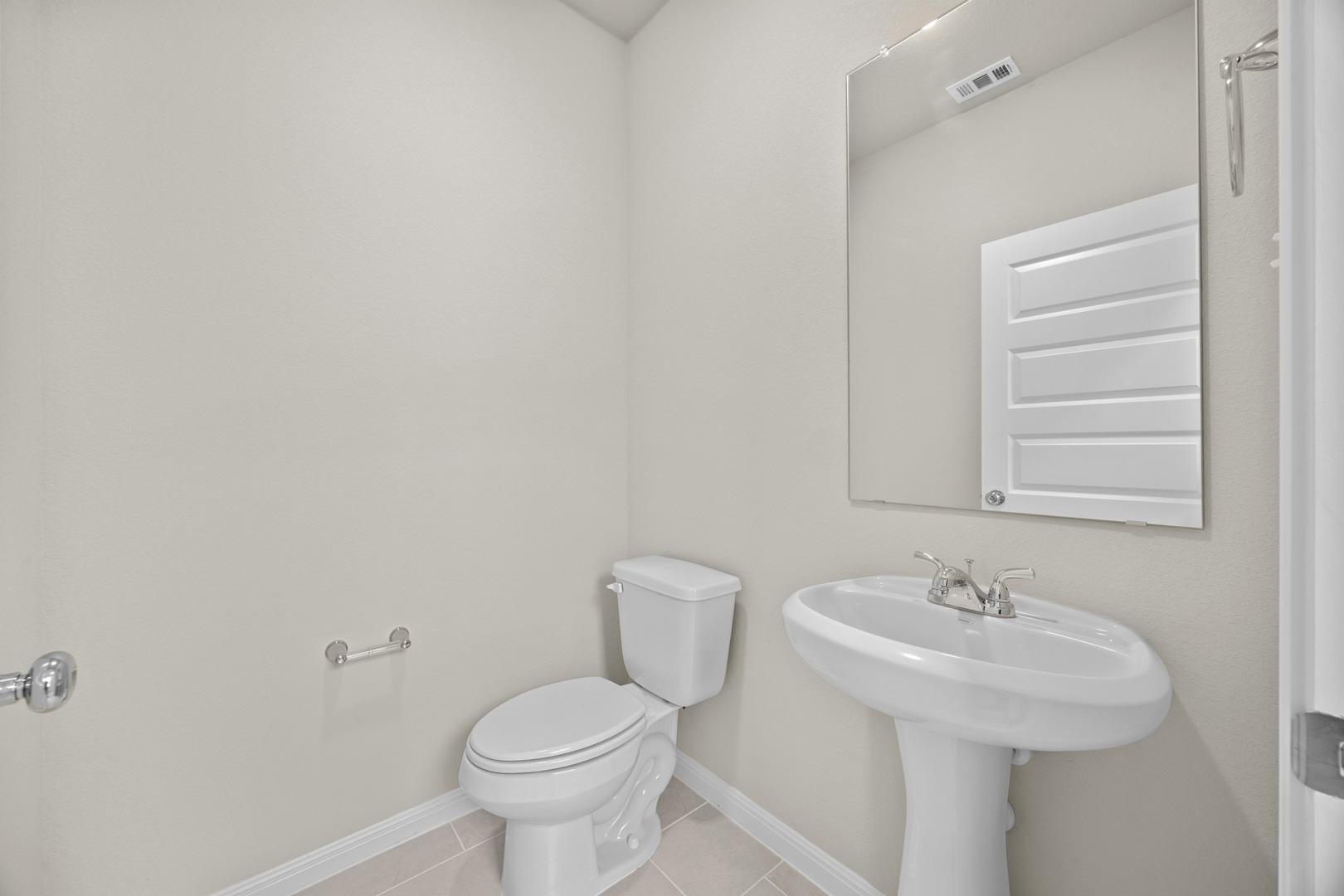 206 Hornet ST — photo 5