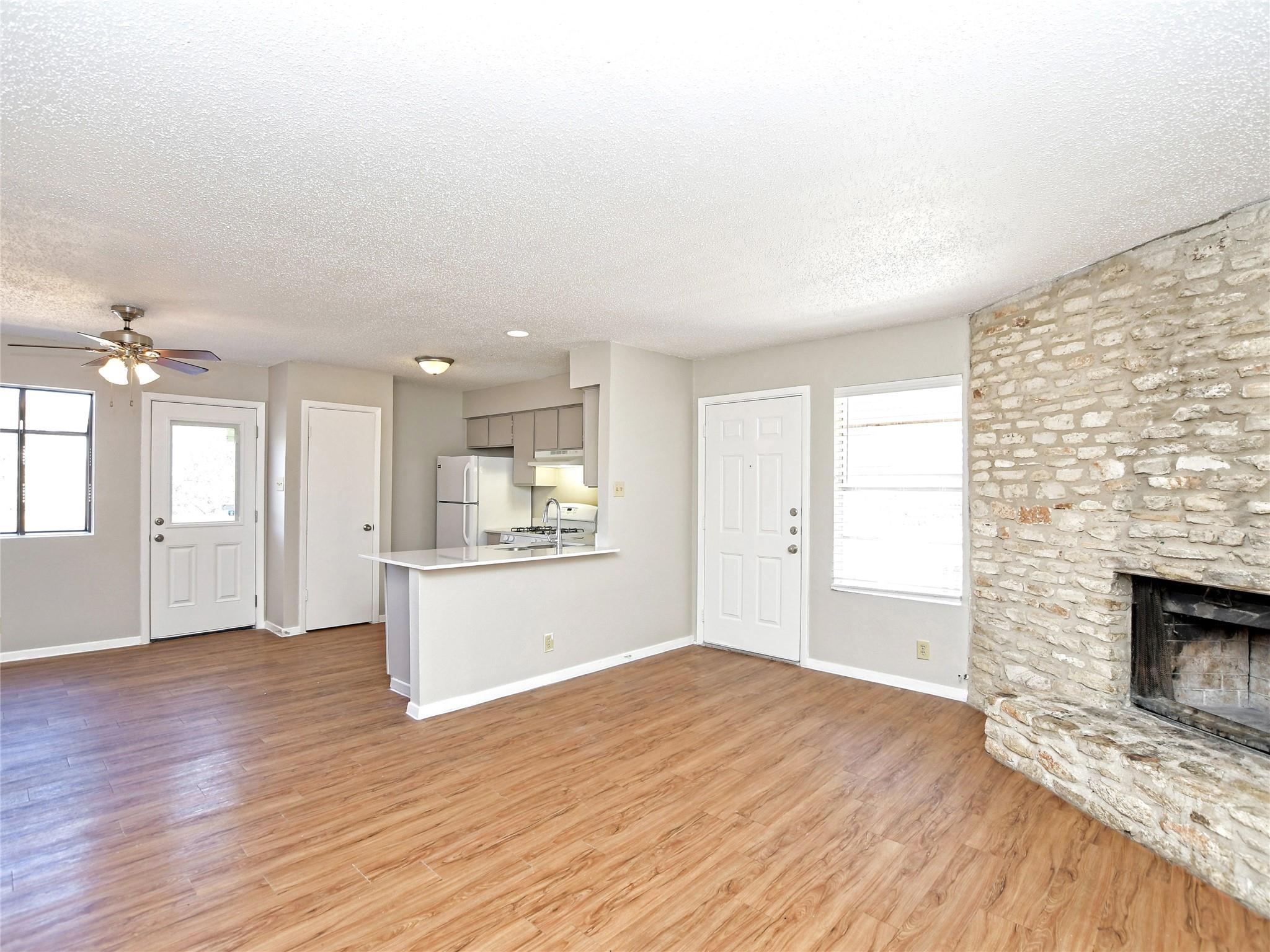 301 Algerita DR #D — photo 5