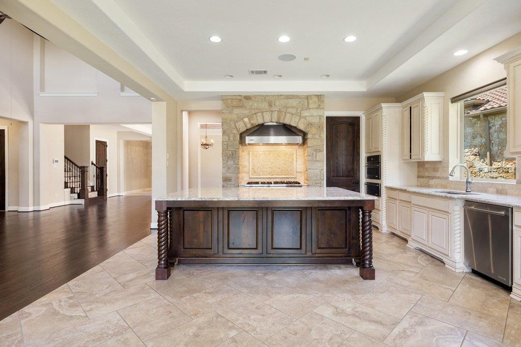 105 Aruba CT — photo 4
