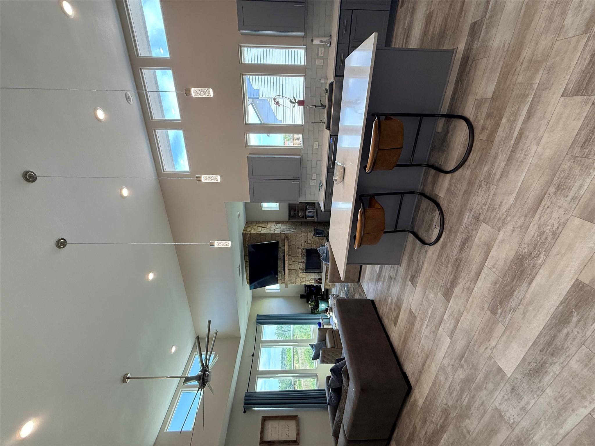 2108 Patriot DR — photo 4