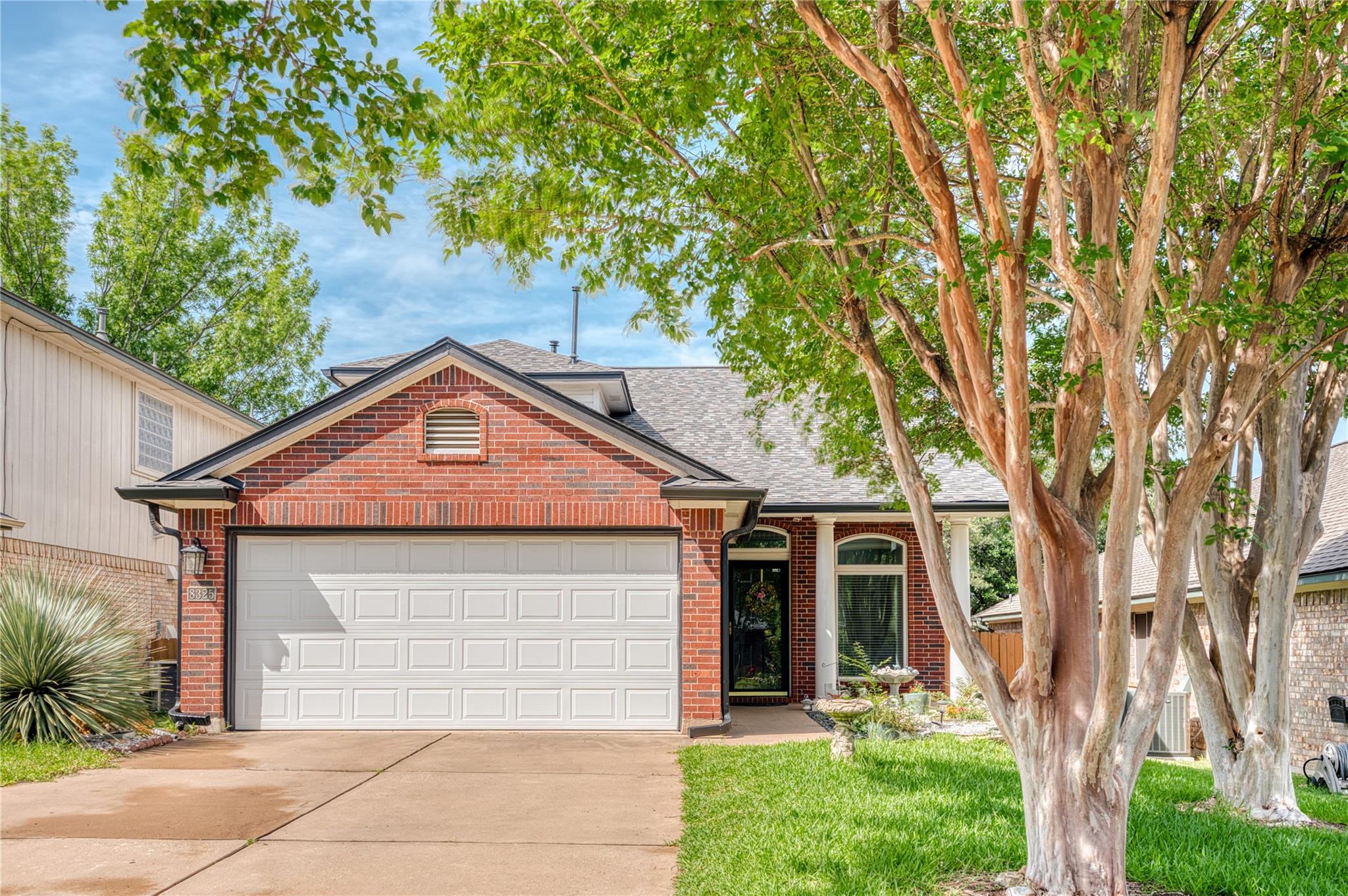 8325 Osborne DR — photo 3