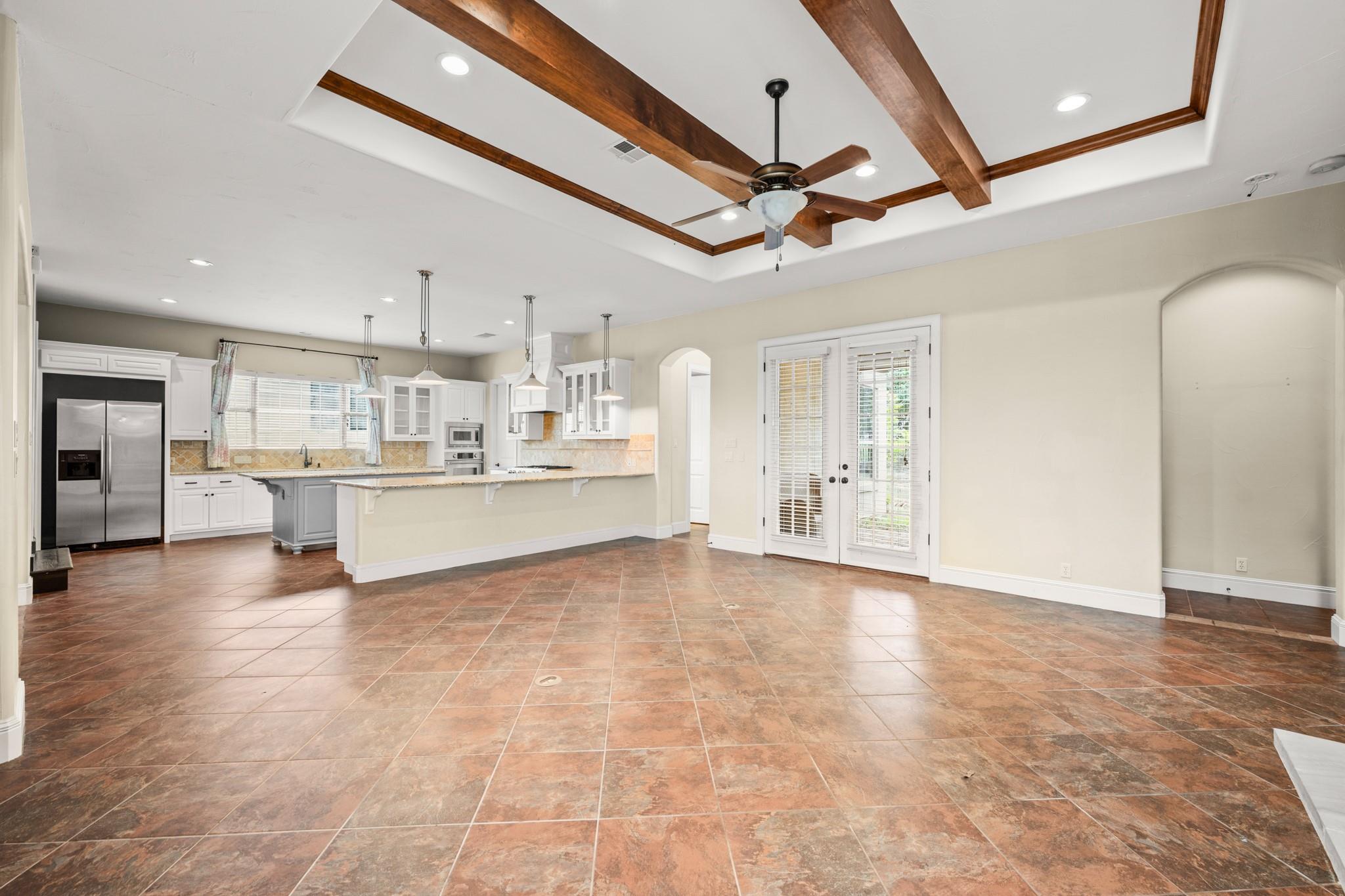519 Golden Bear DR — photo 3