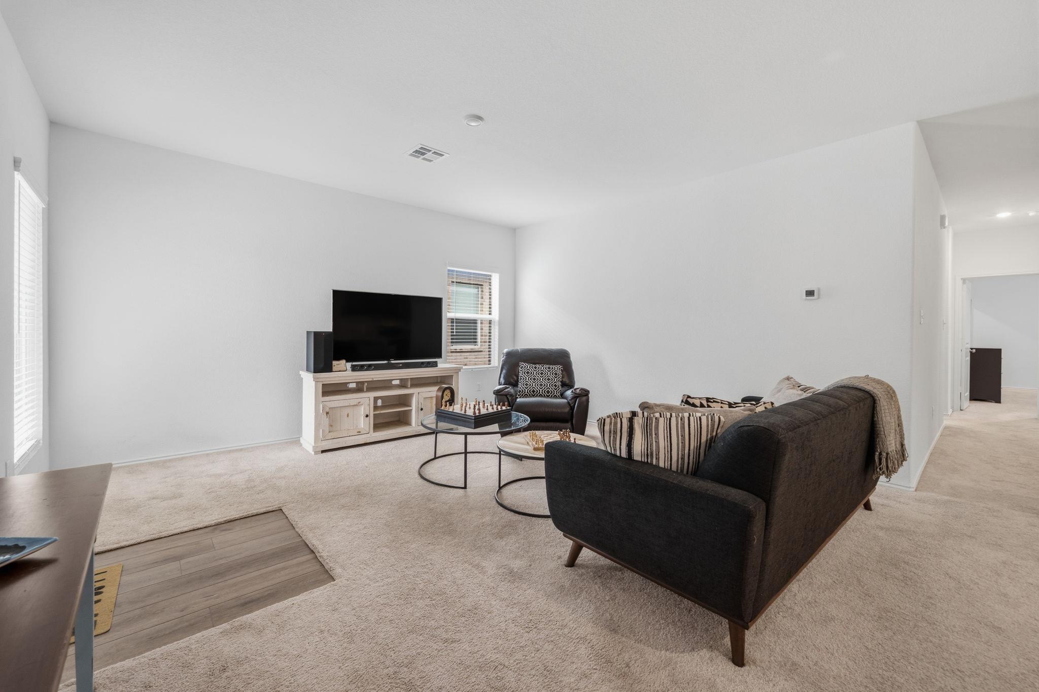 116 Standing Rock LN — photo 3