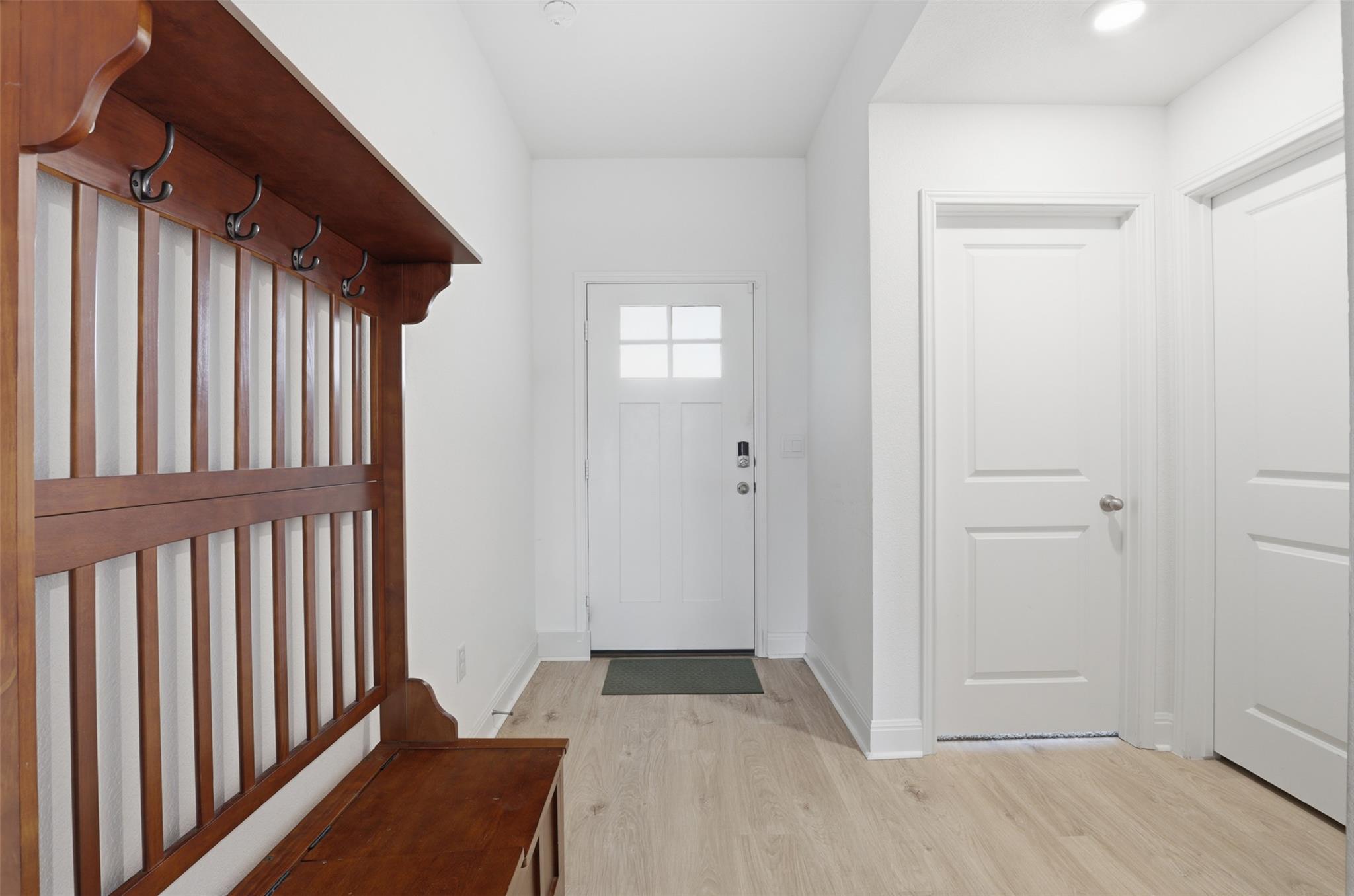 109 Bruin Paw DR — photo 3