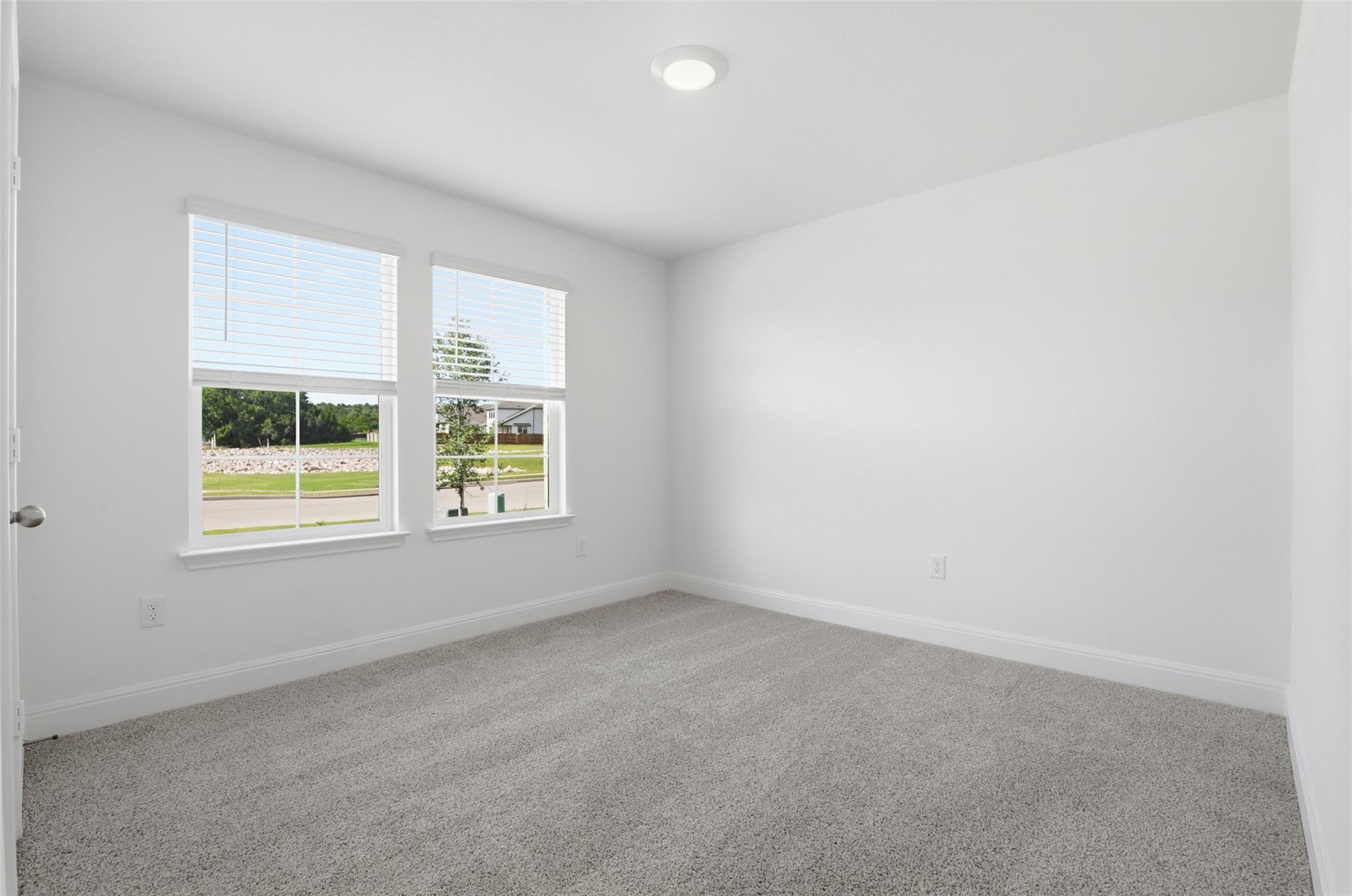 109 Bruin Paw DR — photo 4