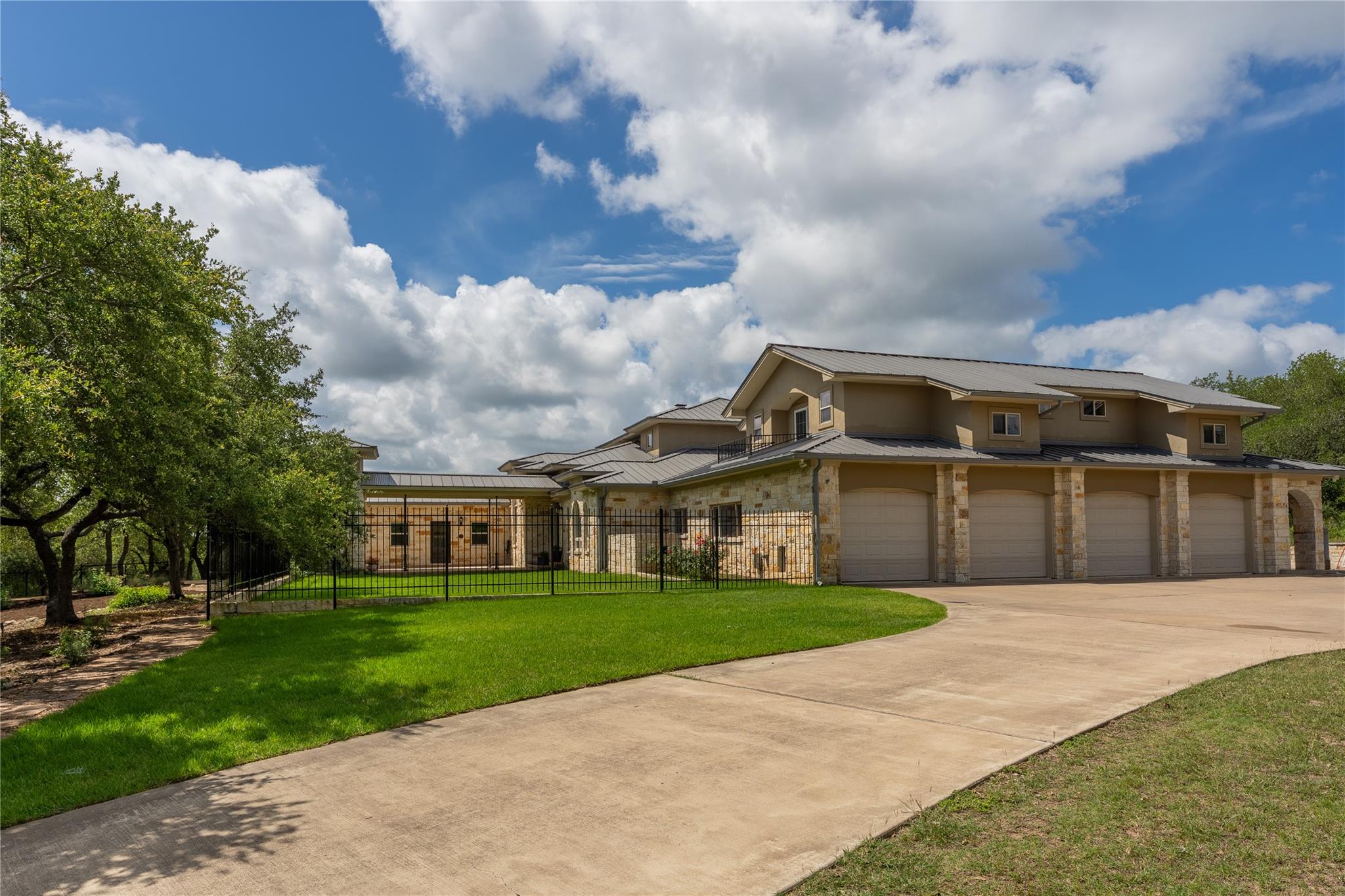 345 Leafdale TRL — photo 3