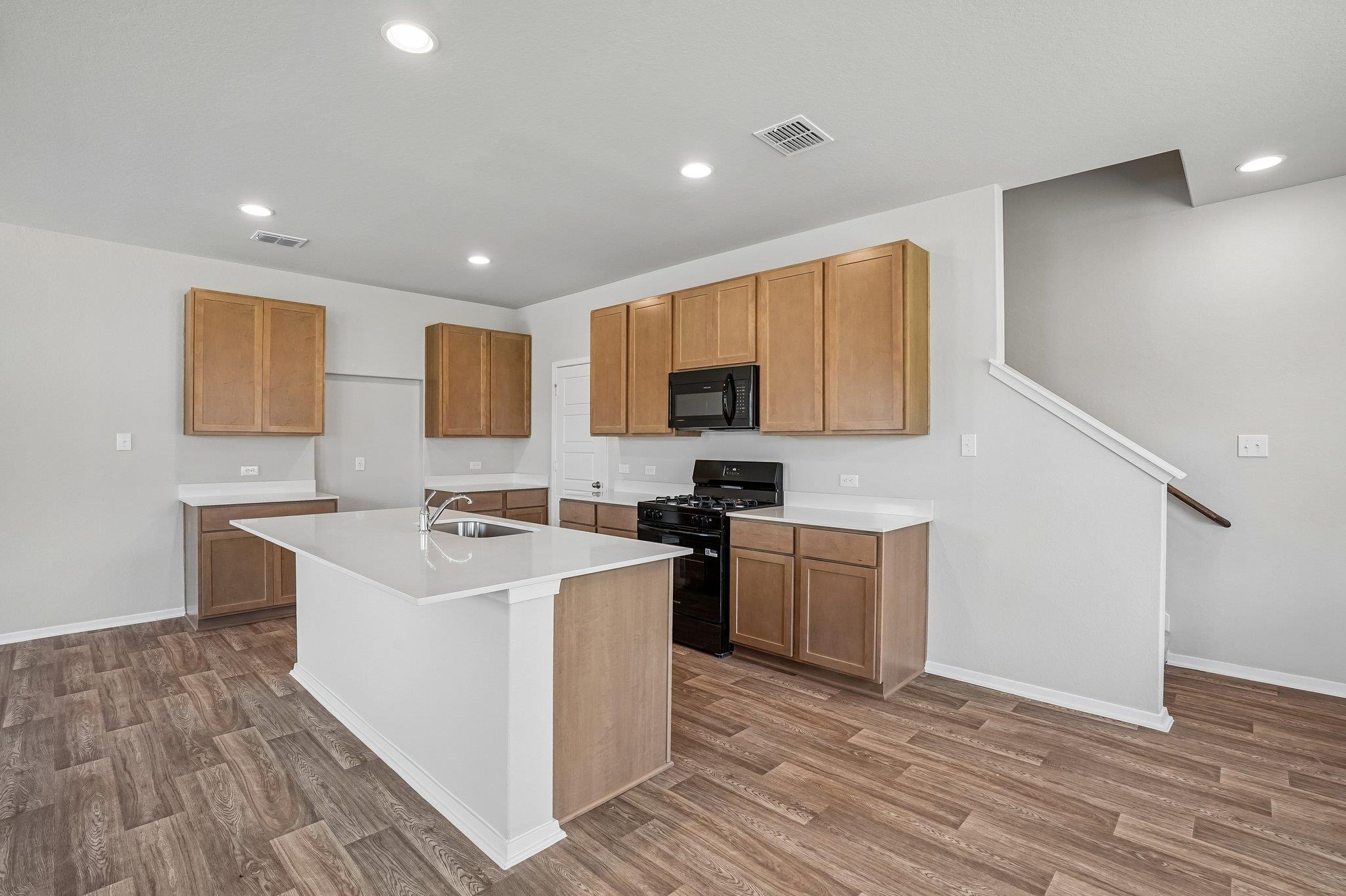 15423 Bonnethead RD — photo 4