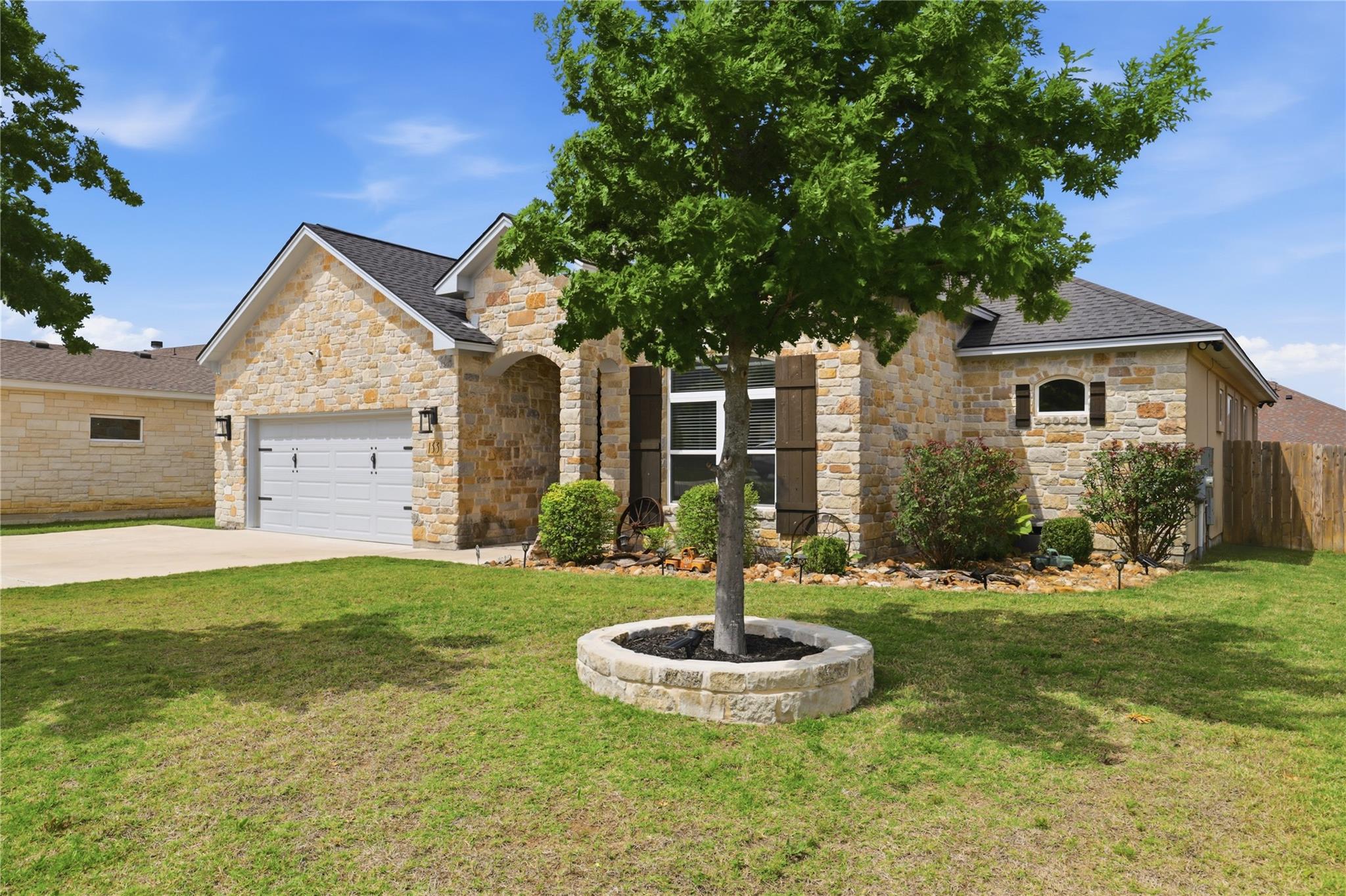 133 Greg LN — photo 4