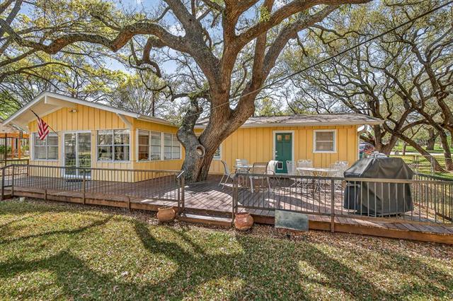 102 Cove LN — photo 4