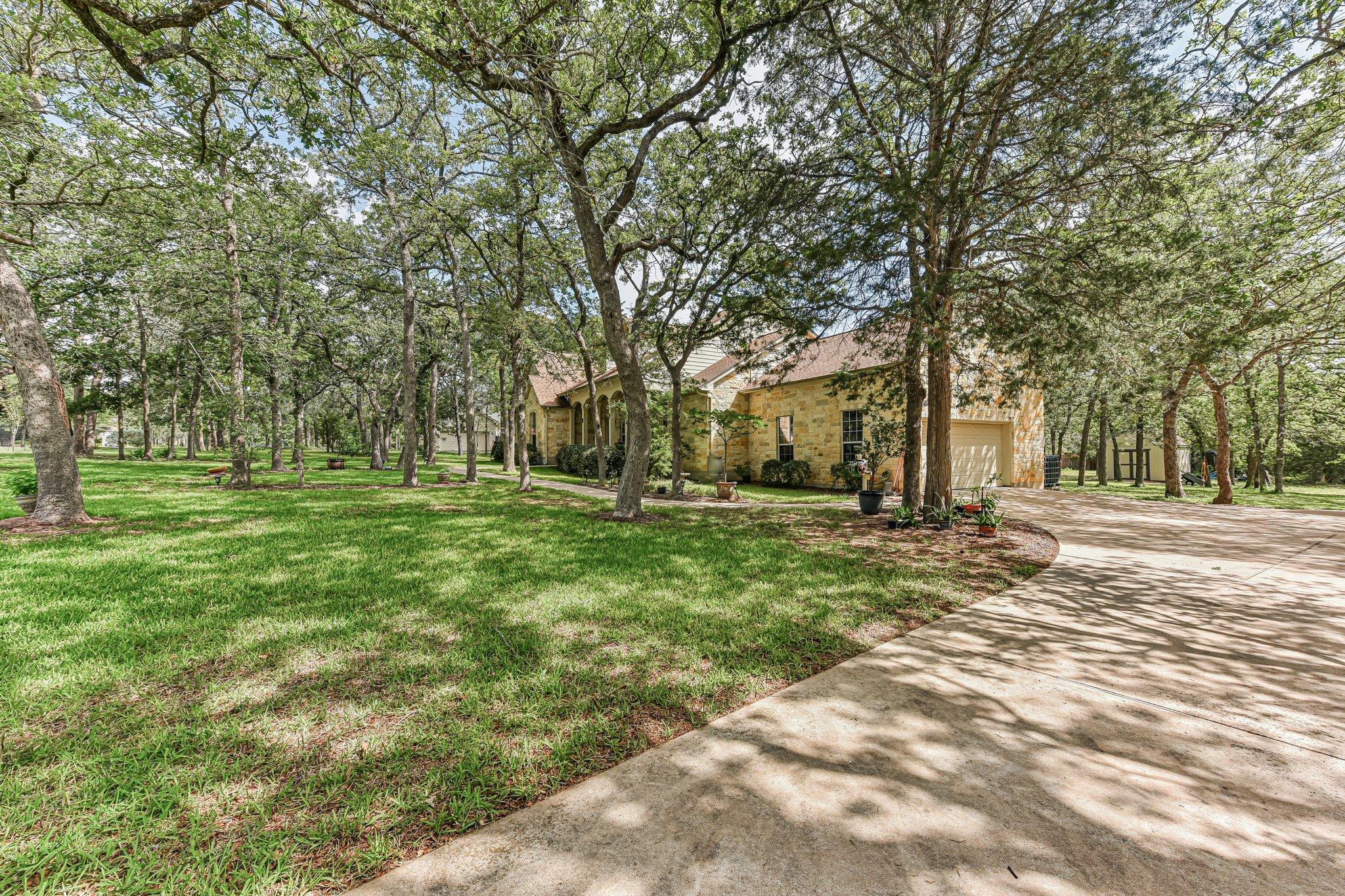 109 Elm Wood DR — photo 5