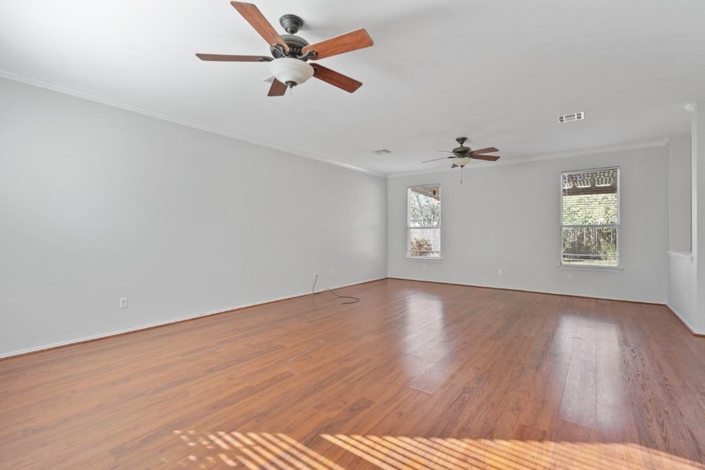 120 Brazos LN — photo 4