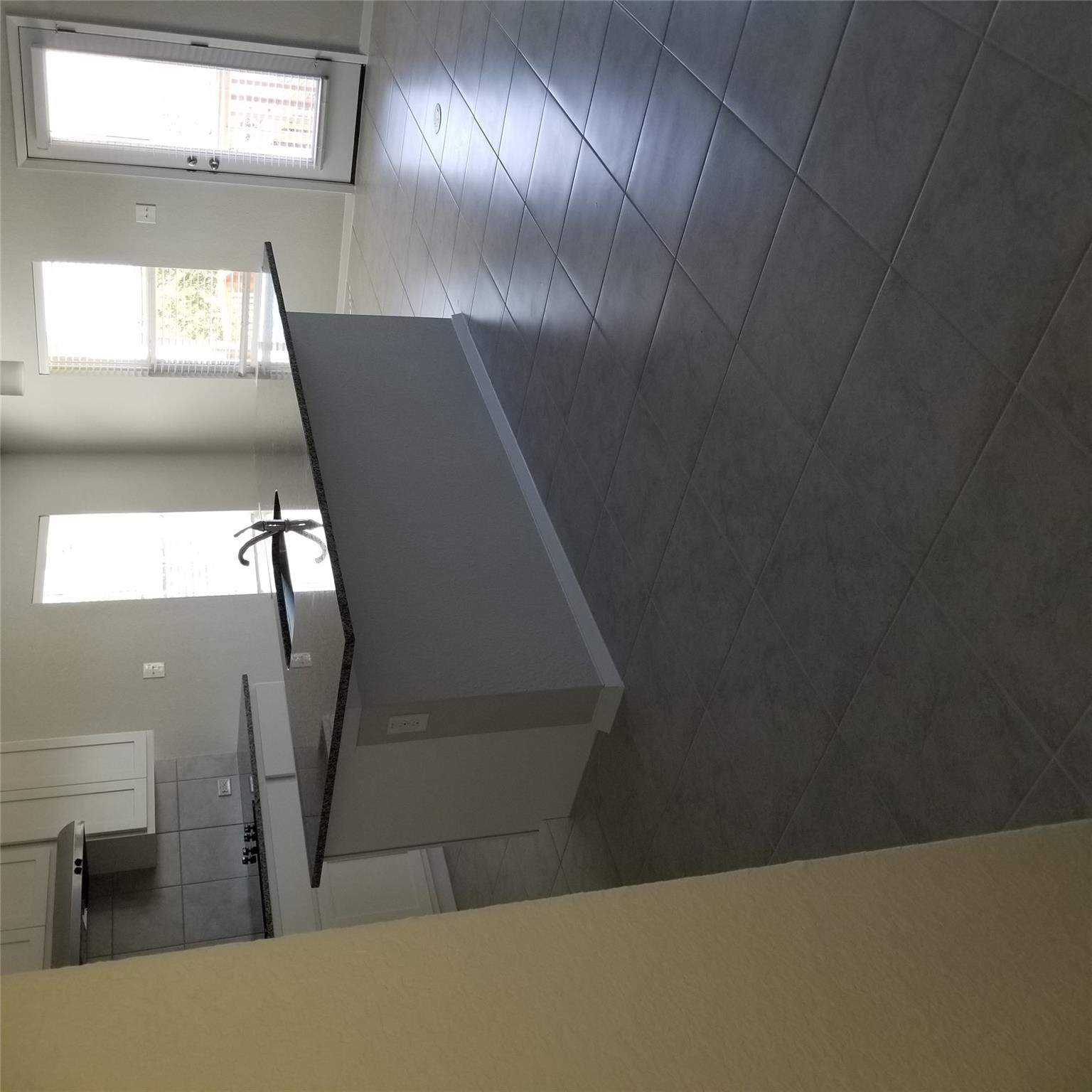 6604 Alta Vista DR — photo 3