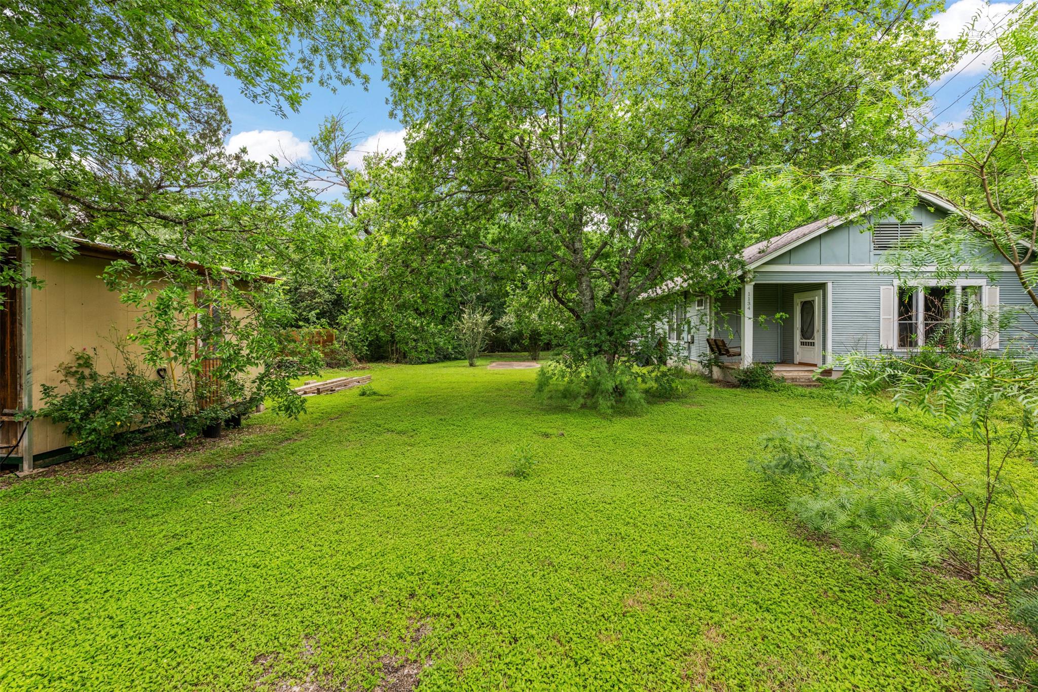 1132 Eleanor ST — photo 4