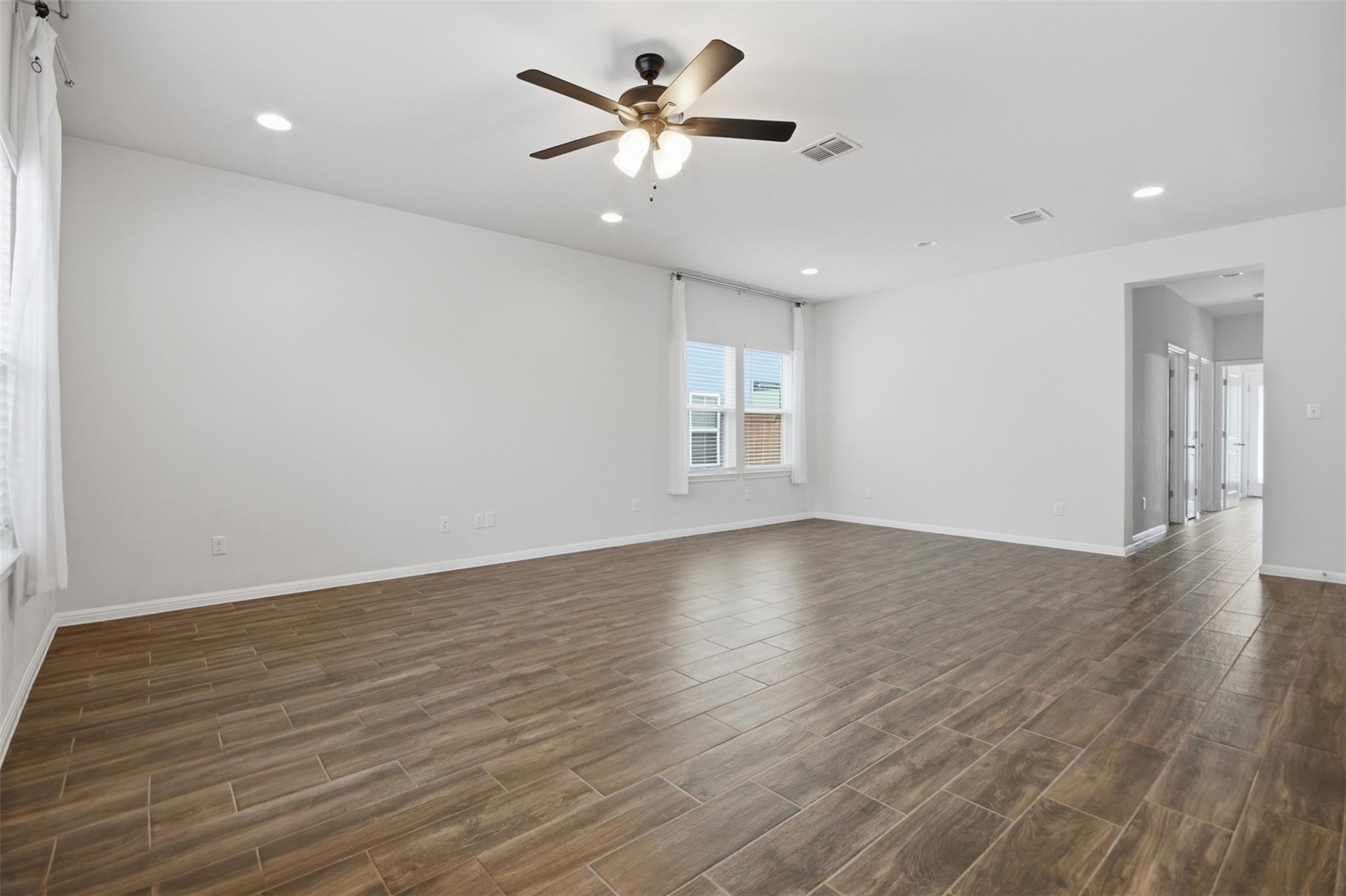 1121 Esplanade PKWY — photo 5