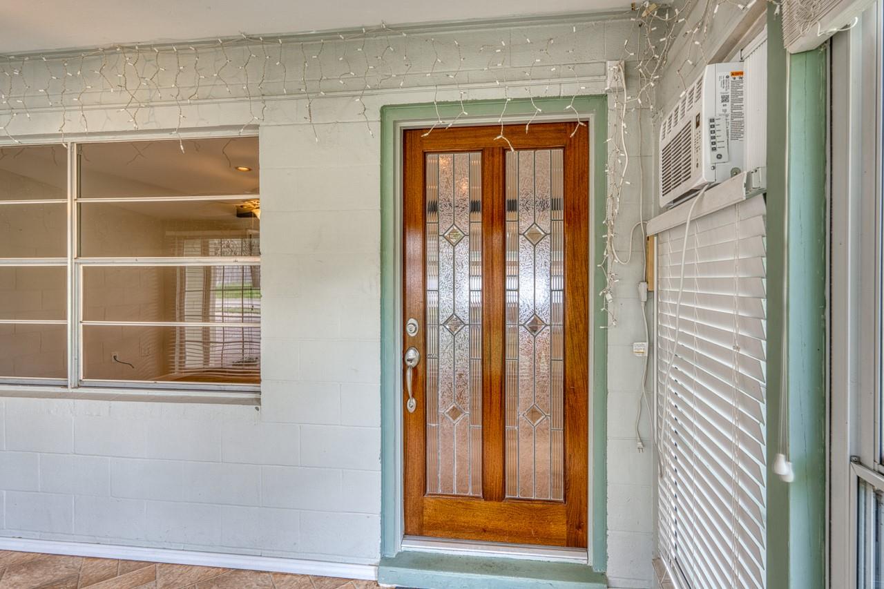 336 Carlson CIR — photo 5