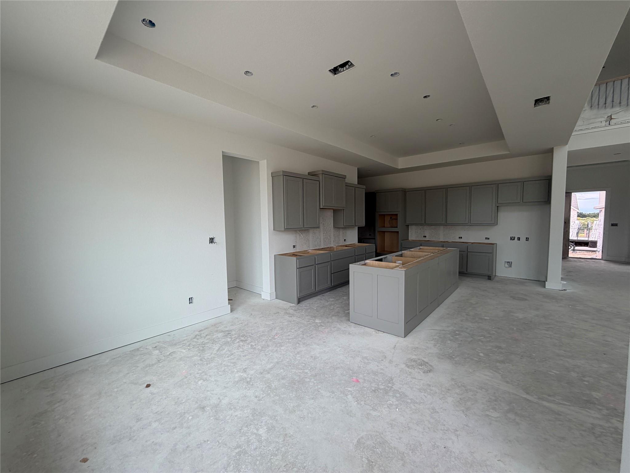 121 Clancy DR — photo 5