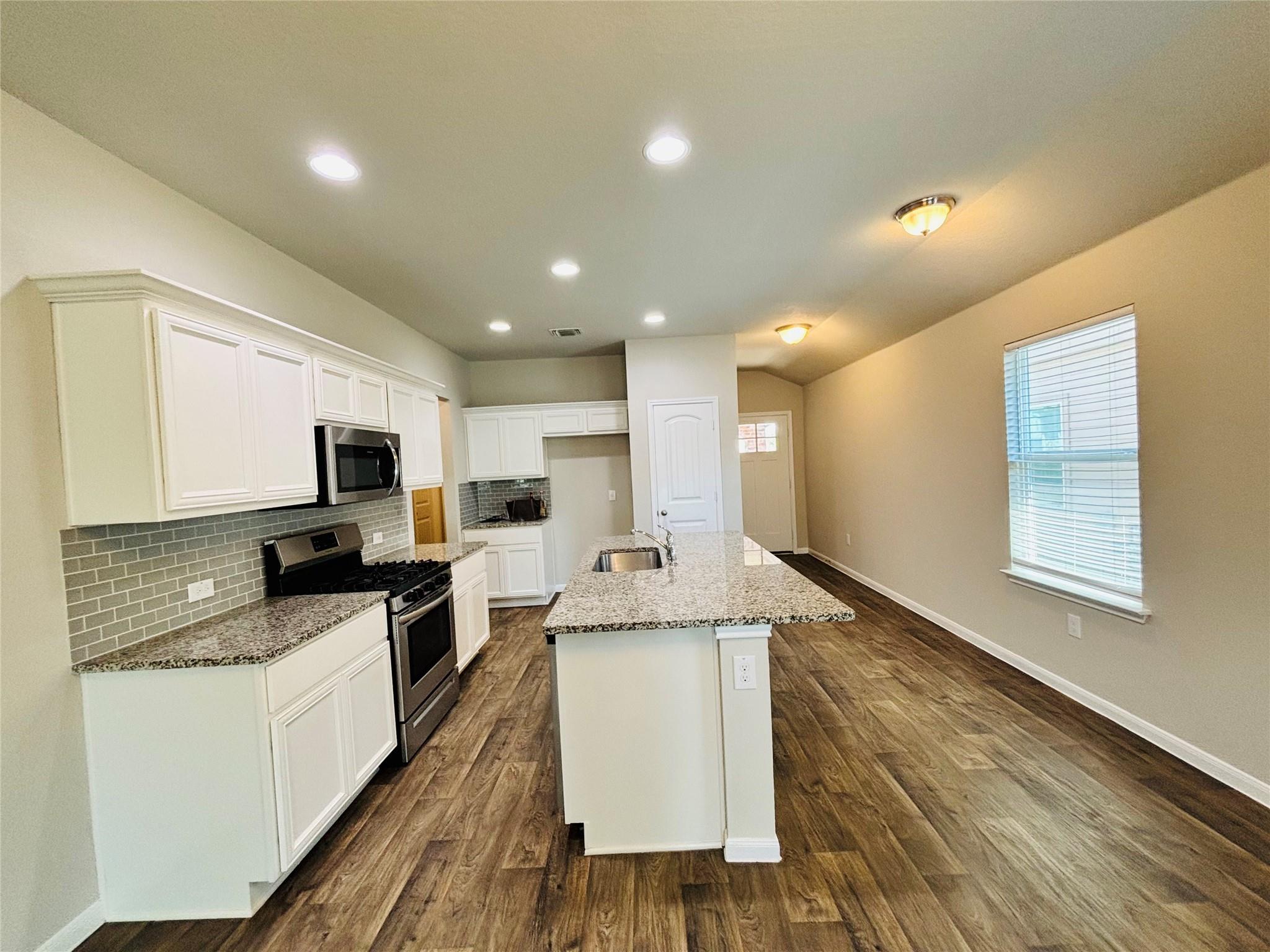 14008 Heywood DR — photo 4