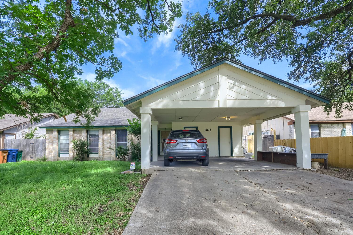 10710 Topperwein DR #B — photo 3