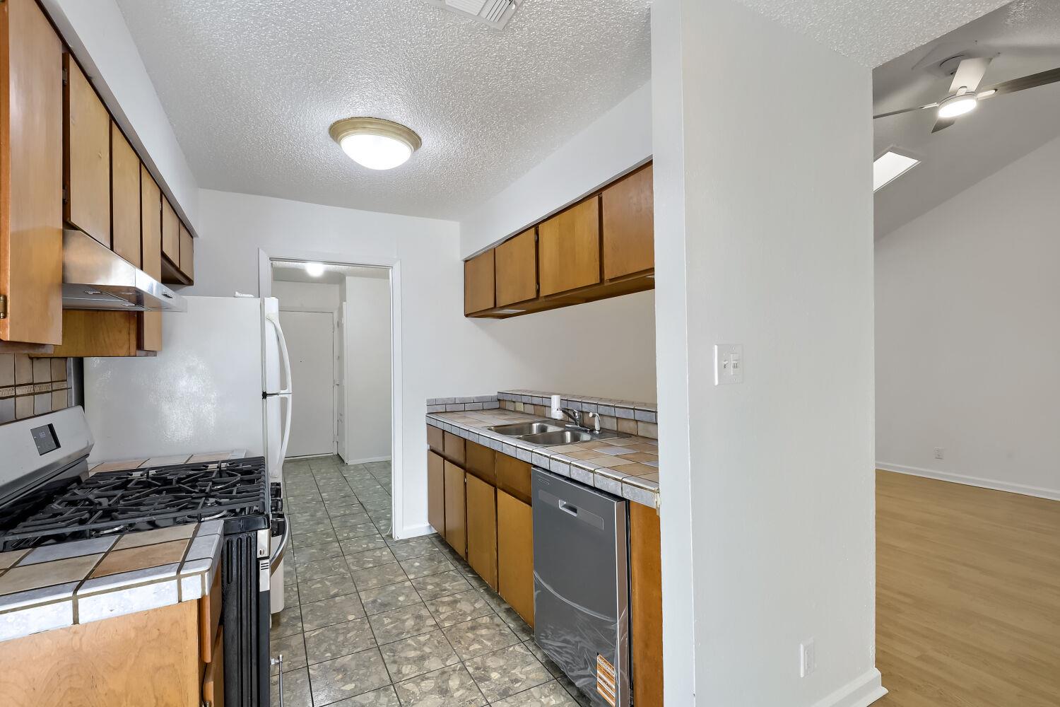 10710 Topperwein DR #B — photo 5