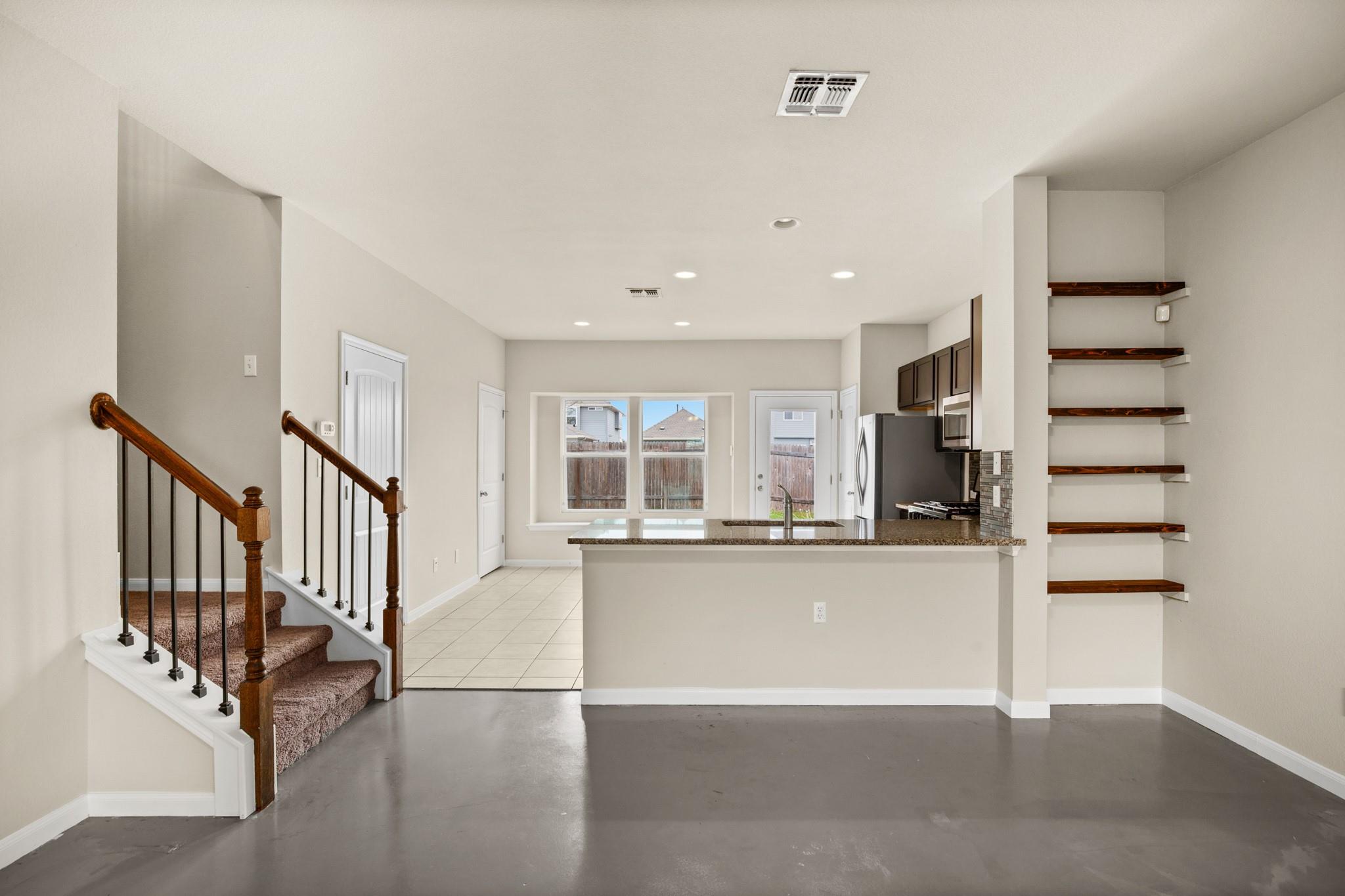 1006 Sand Post PL — photo 4