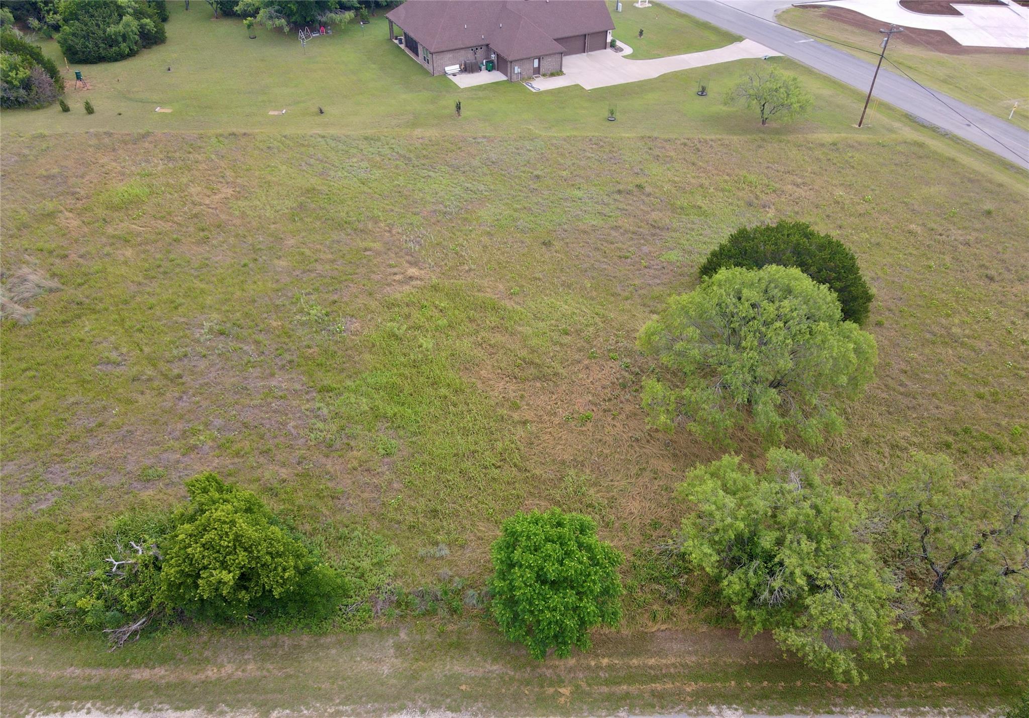 1603 Brookside DR — photo 3