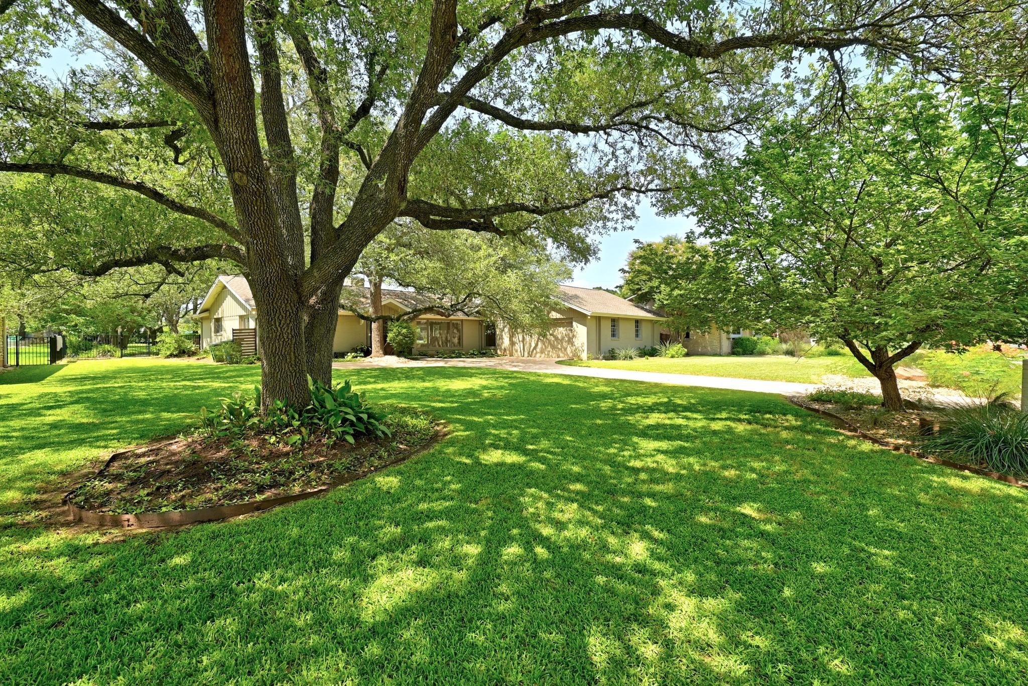 8608 Crest Ridge CIR — photo 3