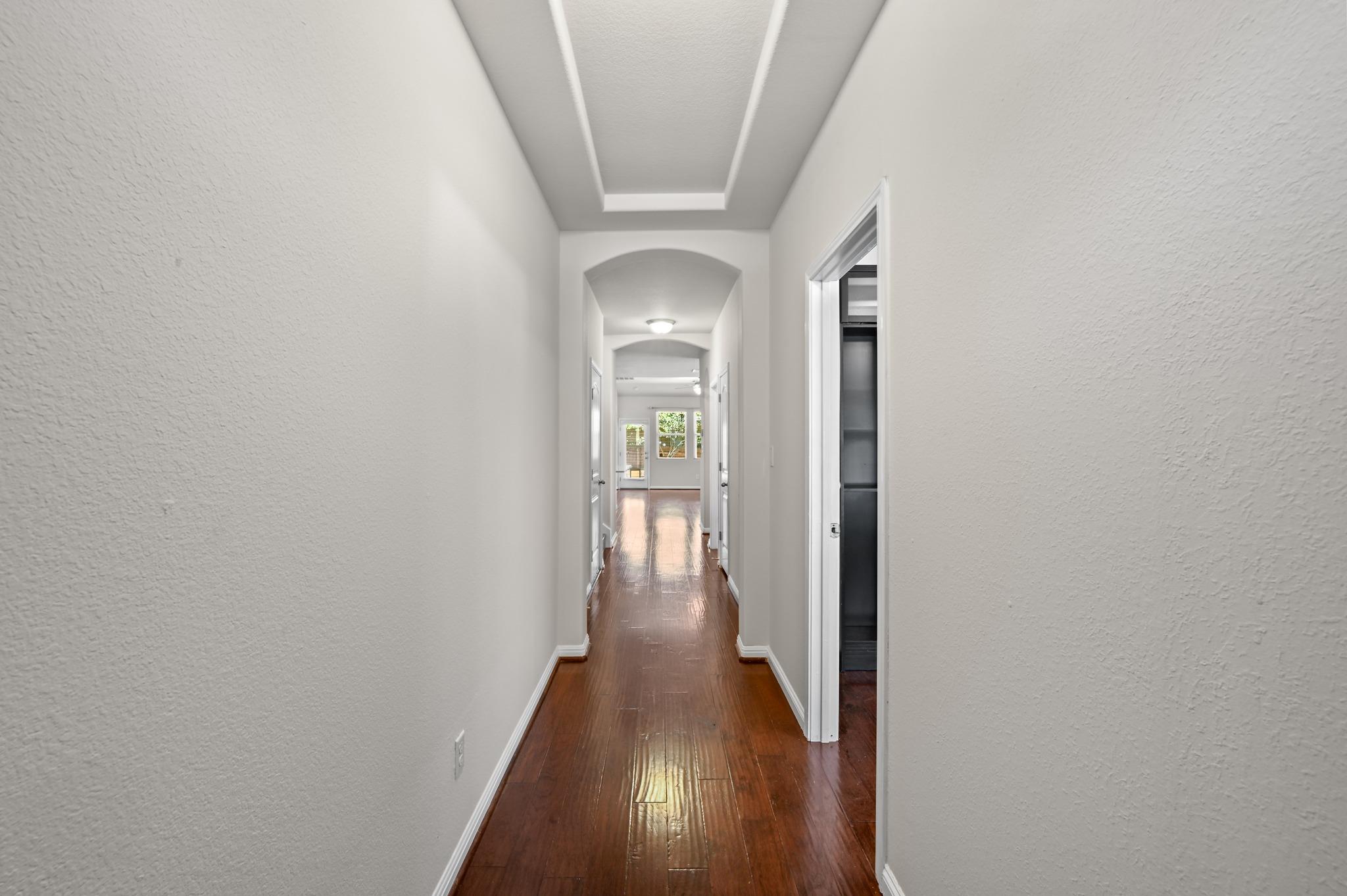 351 Wincliff DR — photo 5