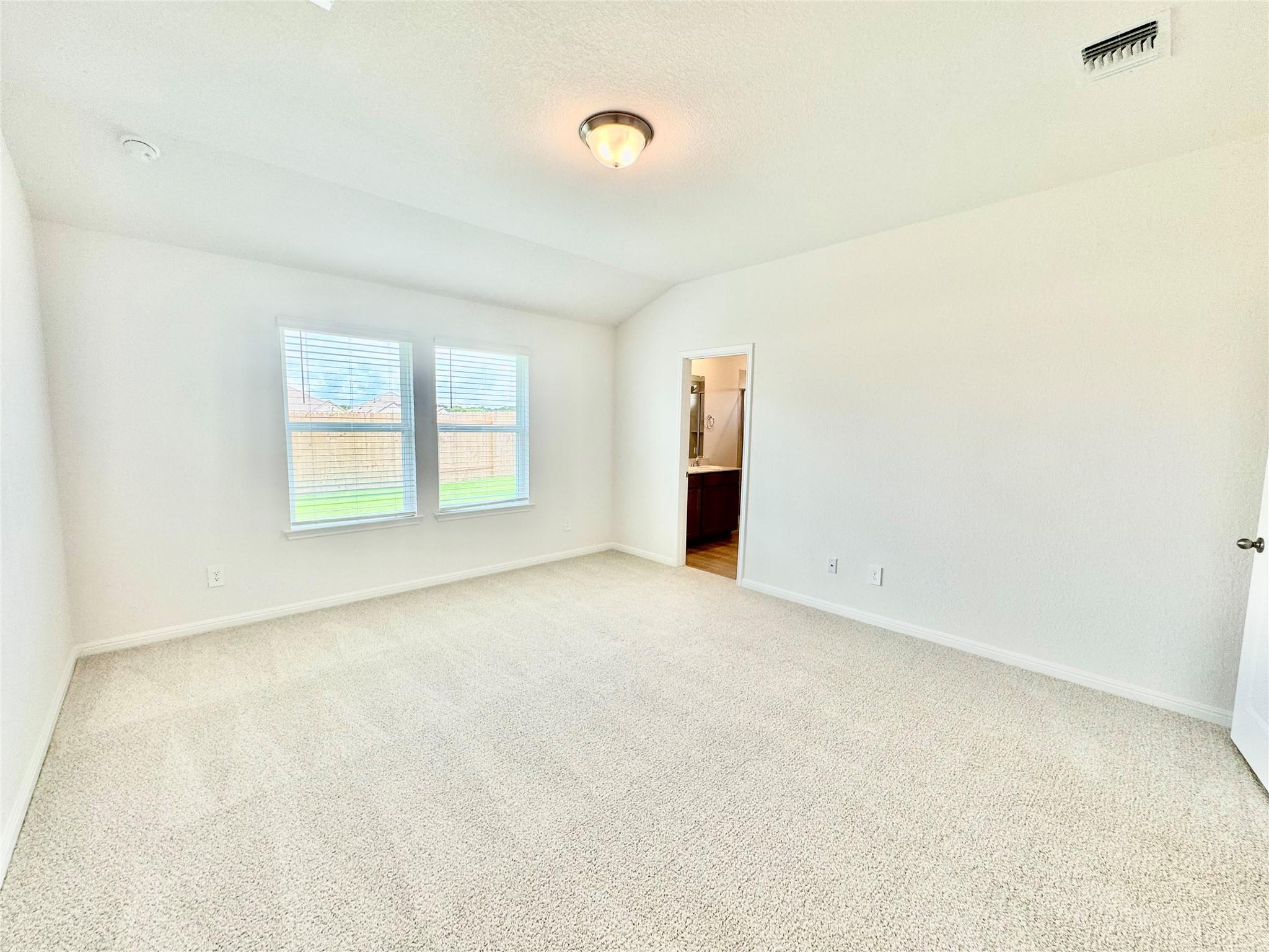 231 Red Tail Hawk LN — photo 3