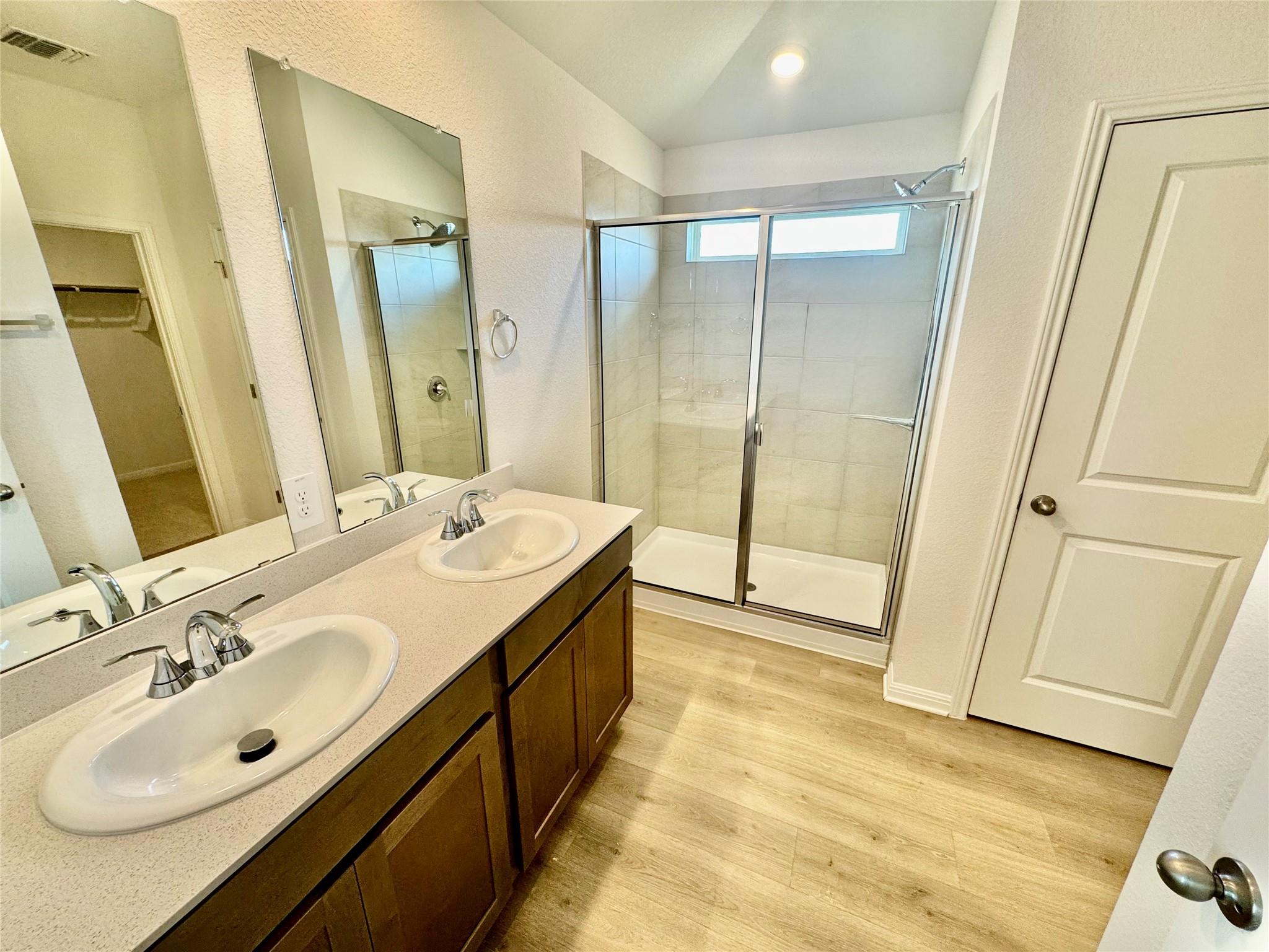 231 Red Tail Hawk LN — photo 4