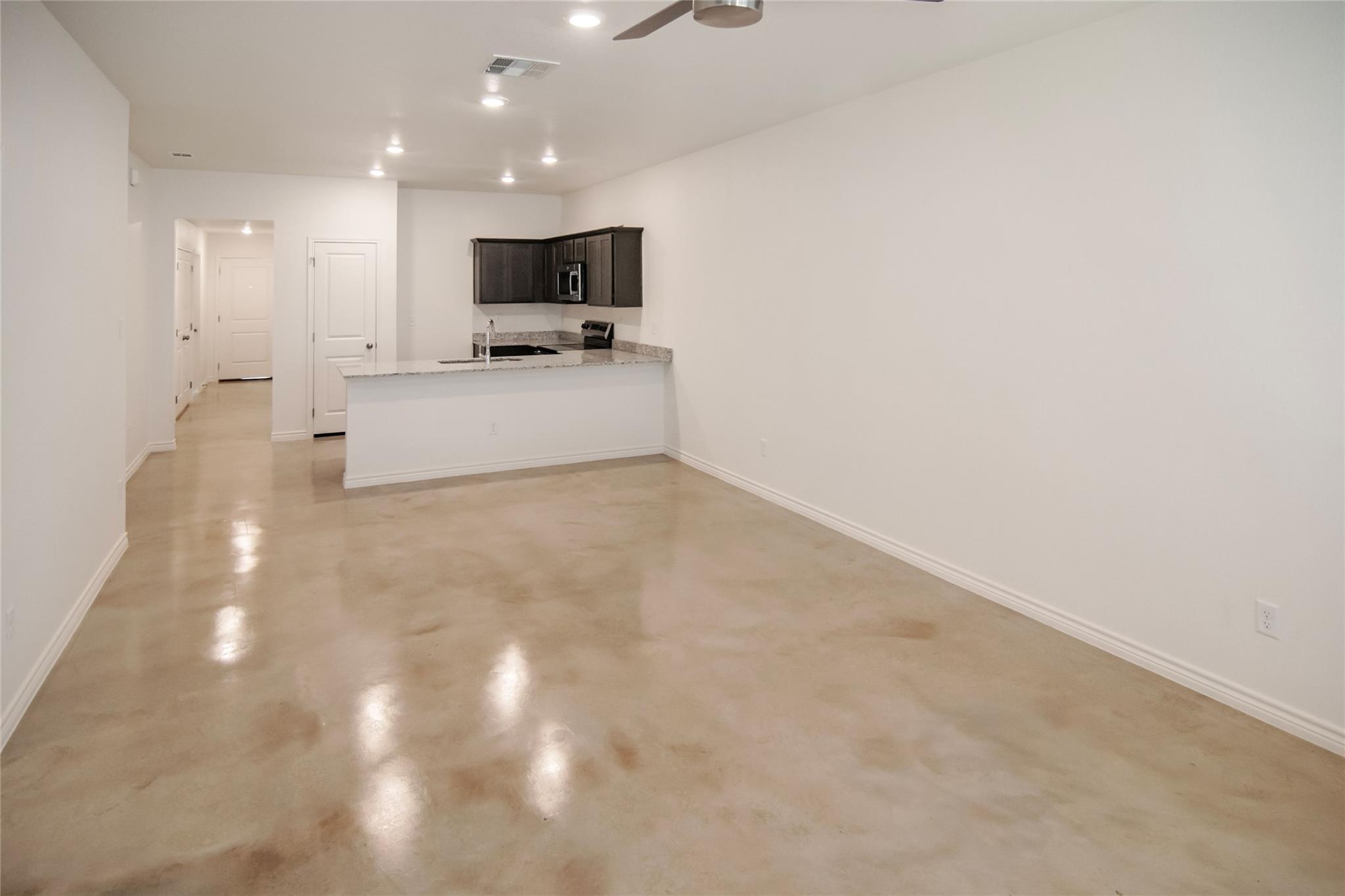 1261 Lehmann DR #B — photo 4