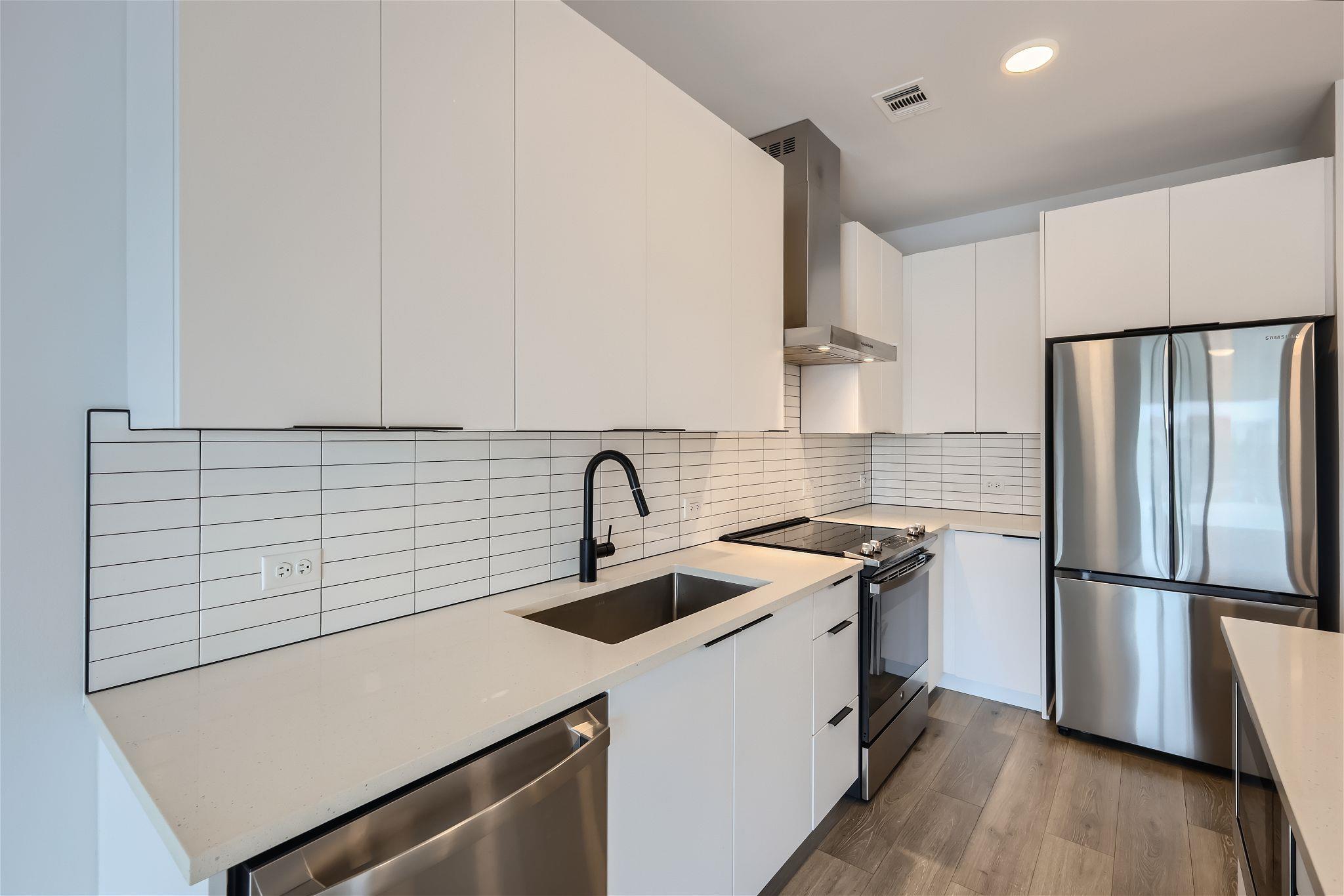 2220 Webberville RD #302 — photo 4