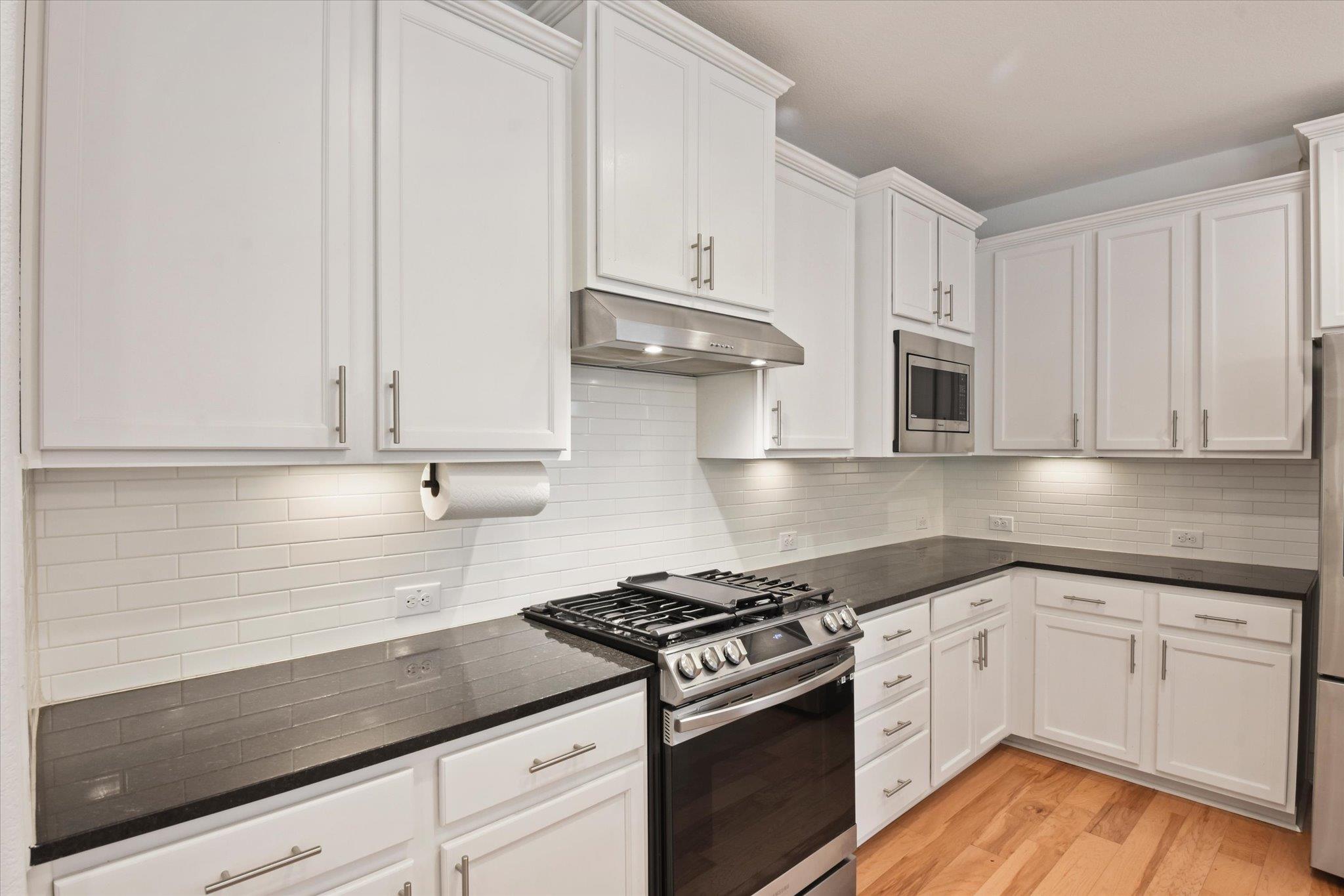 7209 Bassett CT — photo 3