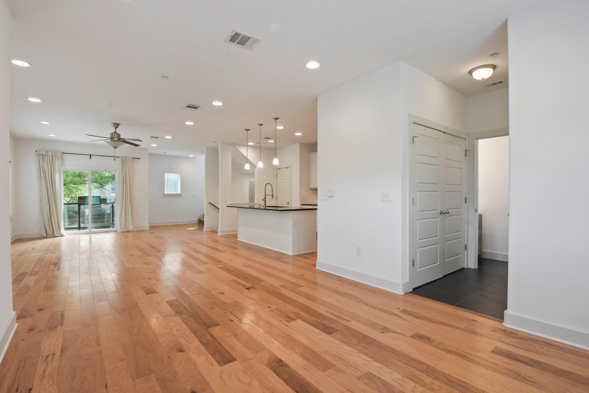 7209 Bassett CT — photo 5