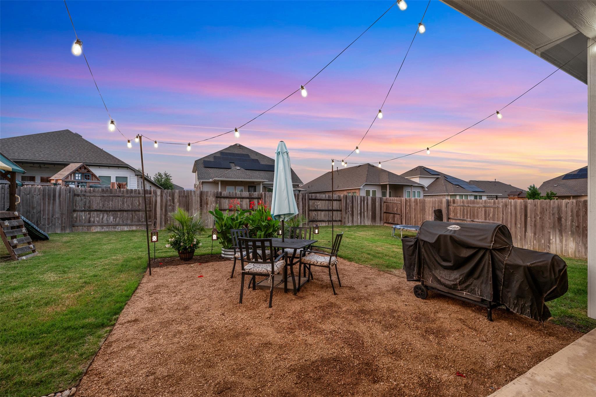 4420 Jackies DR — photo 3