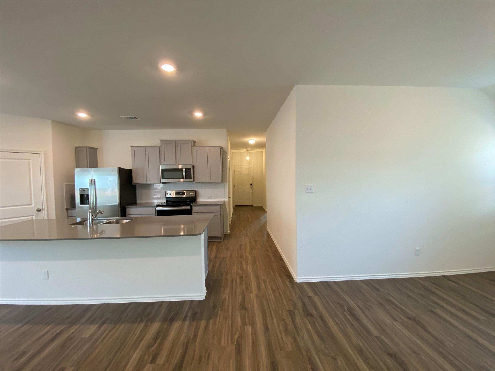 204 Meaningful DR — photo 4