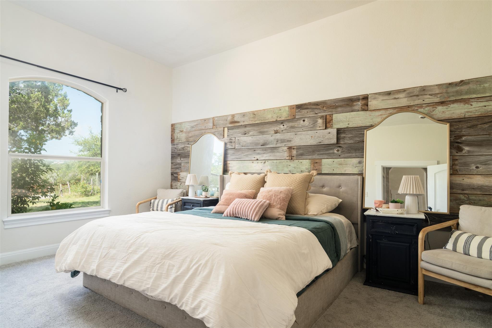 901 Panorama DR — photo 4