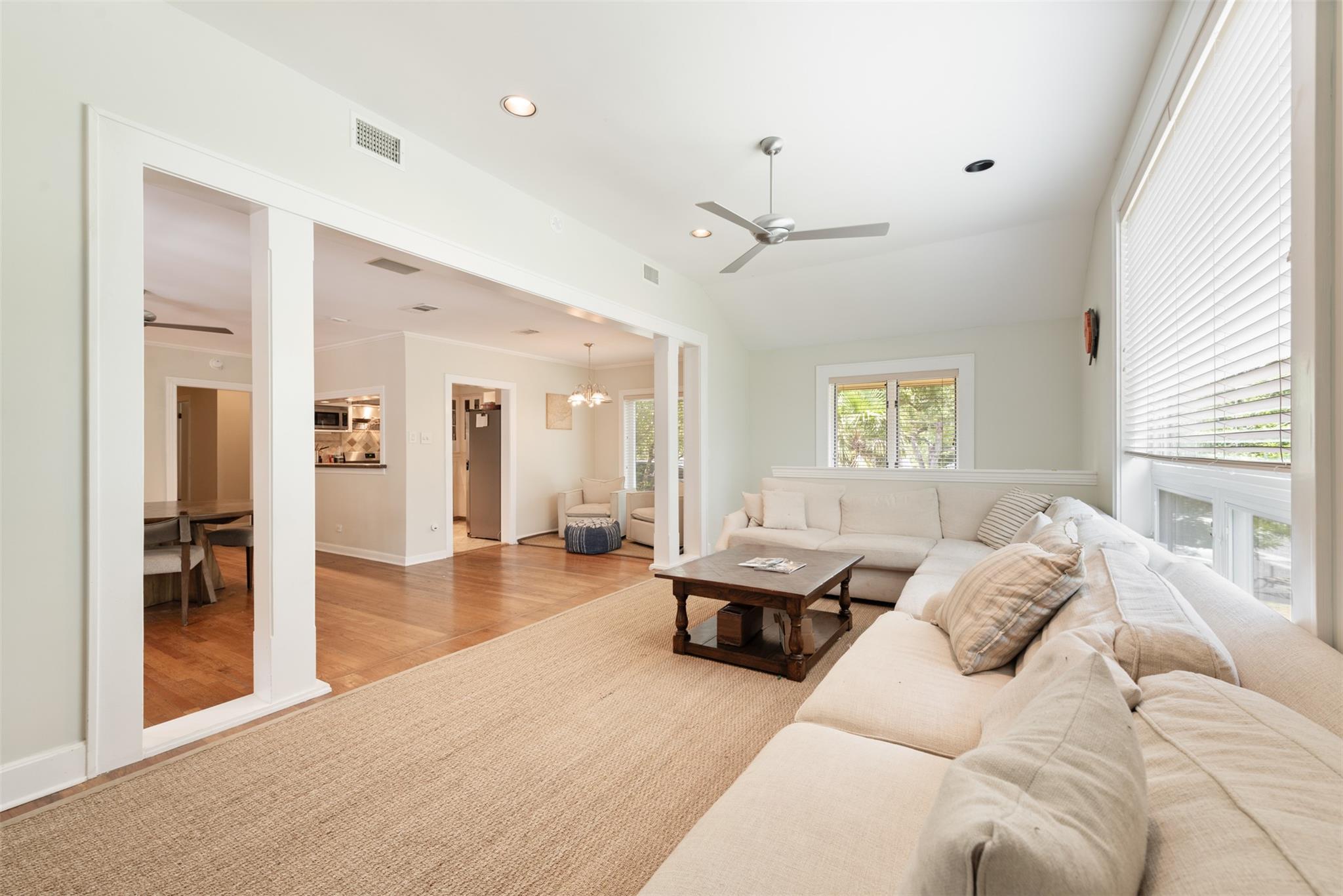 3401 Clearview DR — photo 3