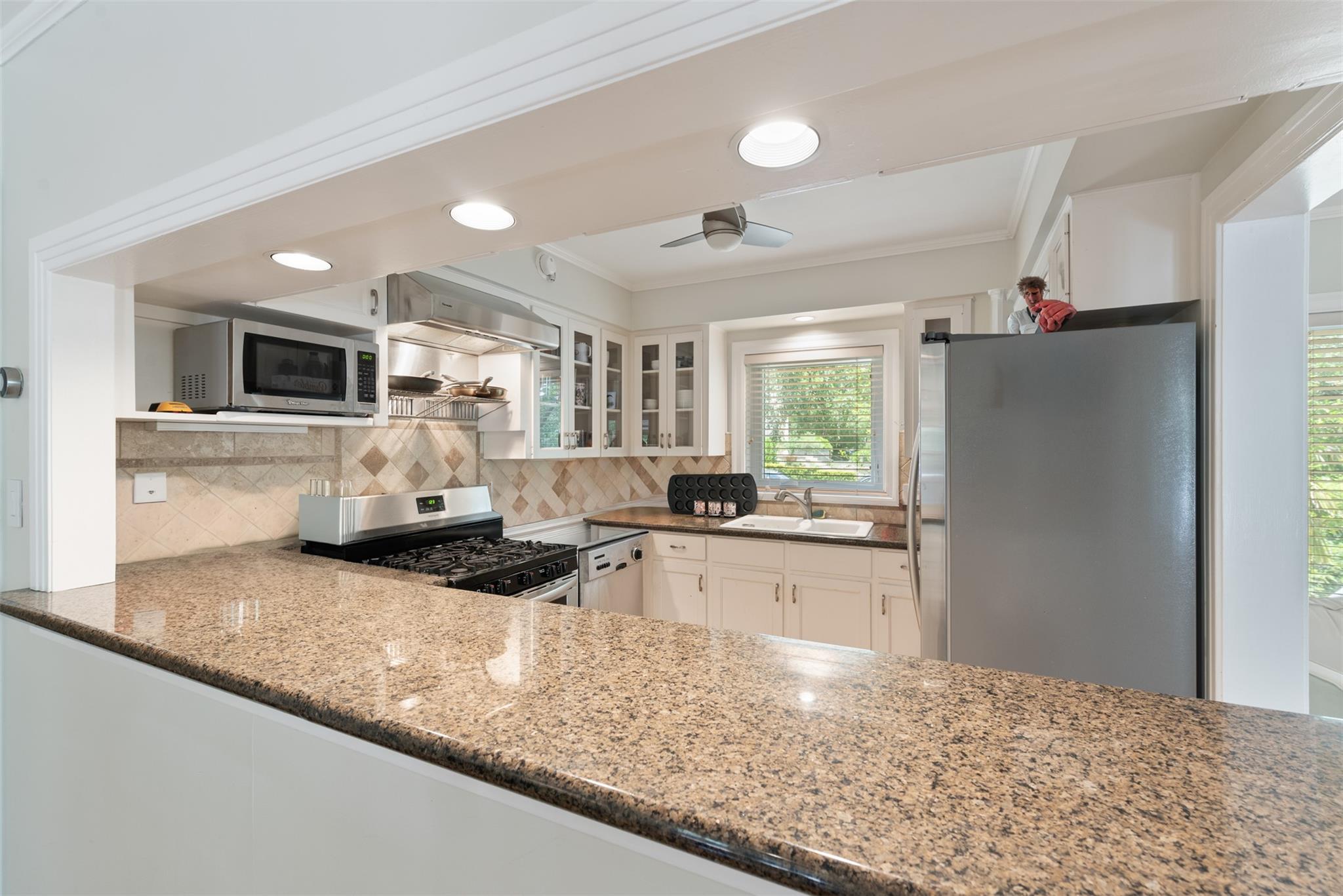 3401 Clearview DR — photo 5