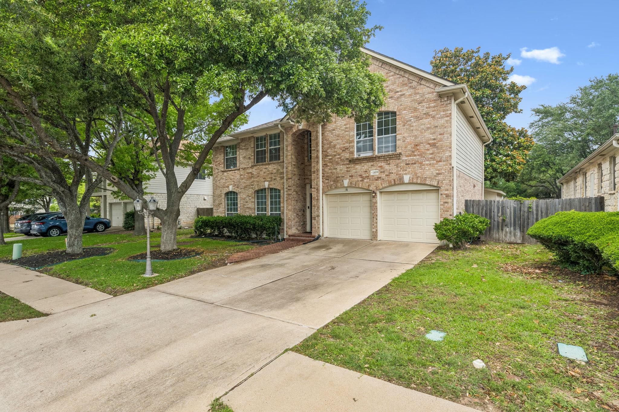 1409 Deer Horn DR — photo 5