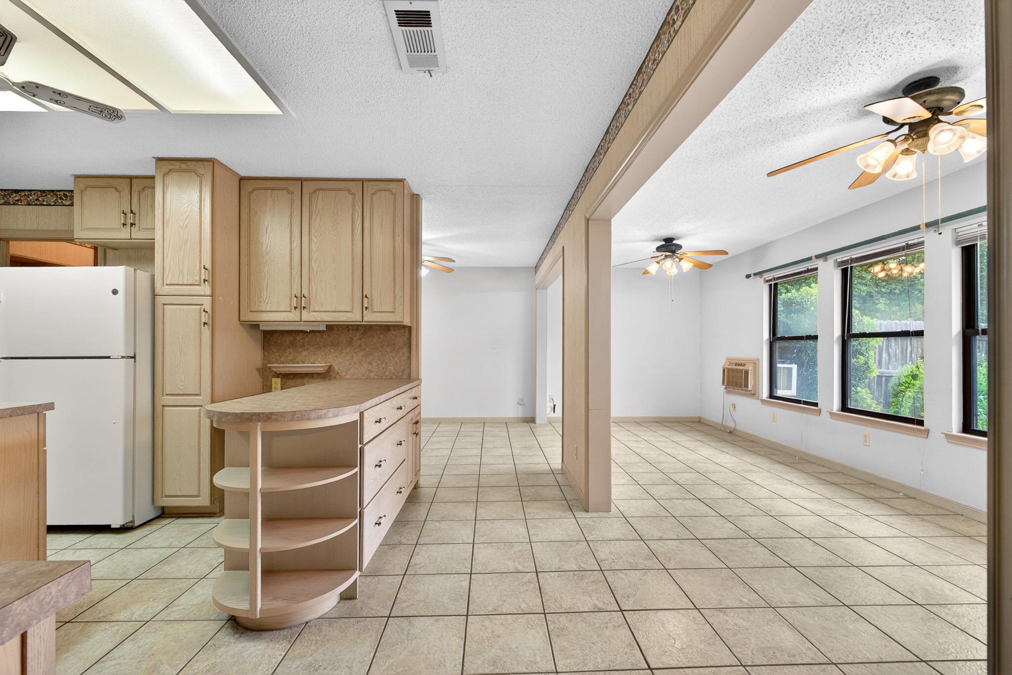 605 Mary Jane DR — photo 5