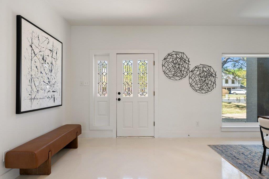 10408 Loring DR — photo 4